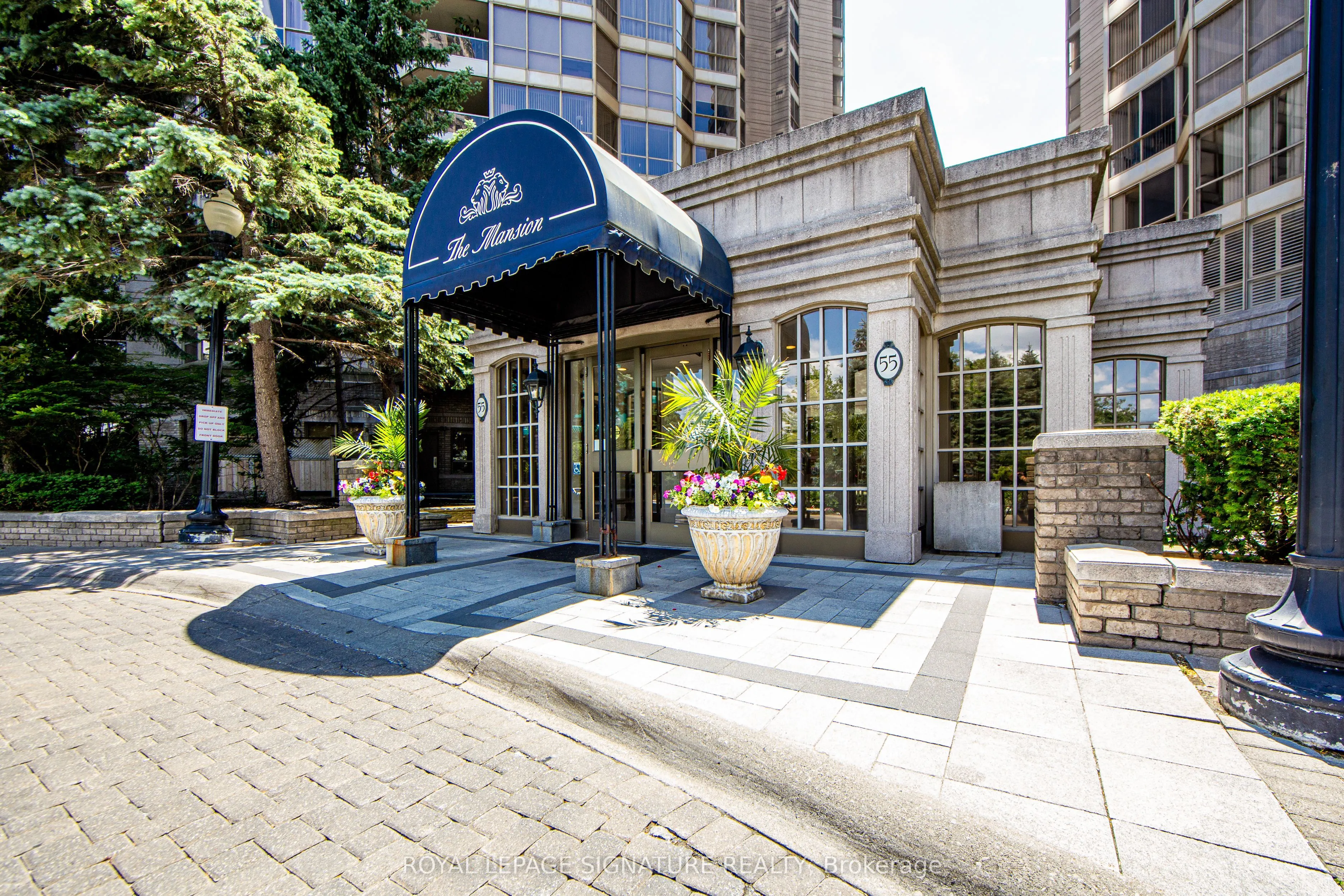 55 Kingsbridge Garden Circle, #2111