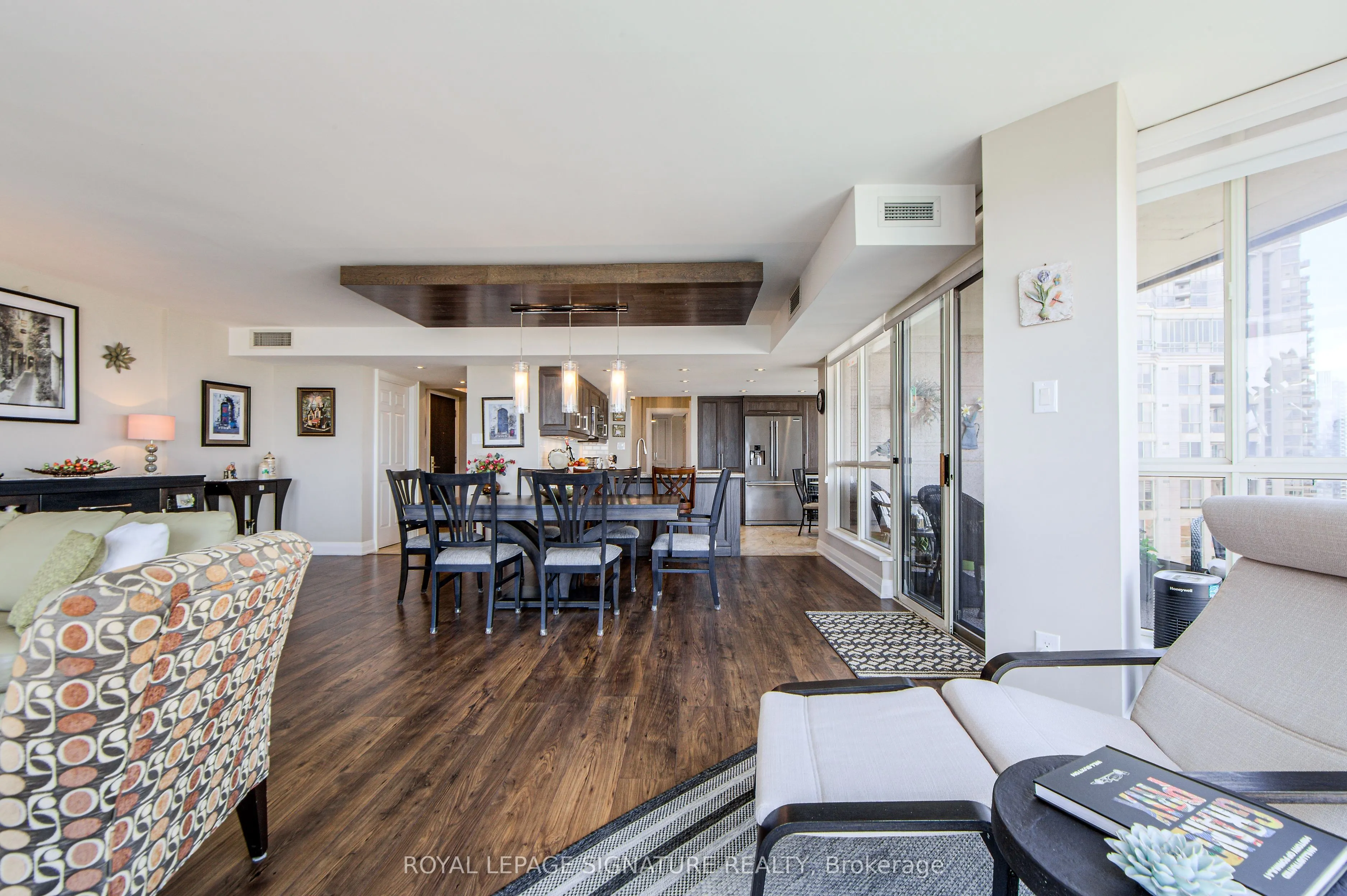 55 Kingsbridge Garden Circle, #2111