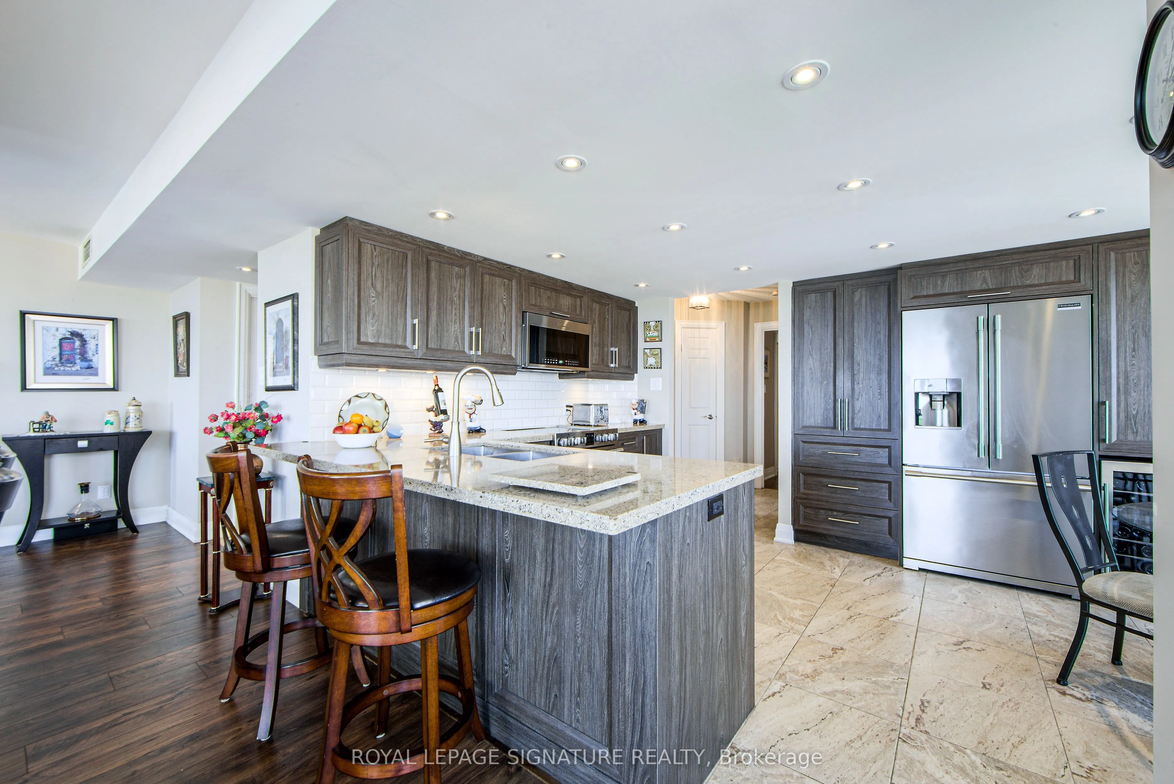 55 Kingsbridge Garden Circle, #2111
