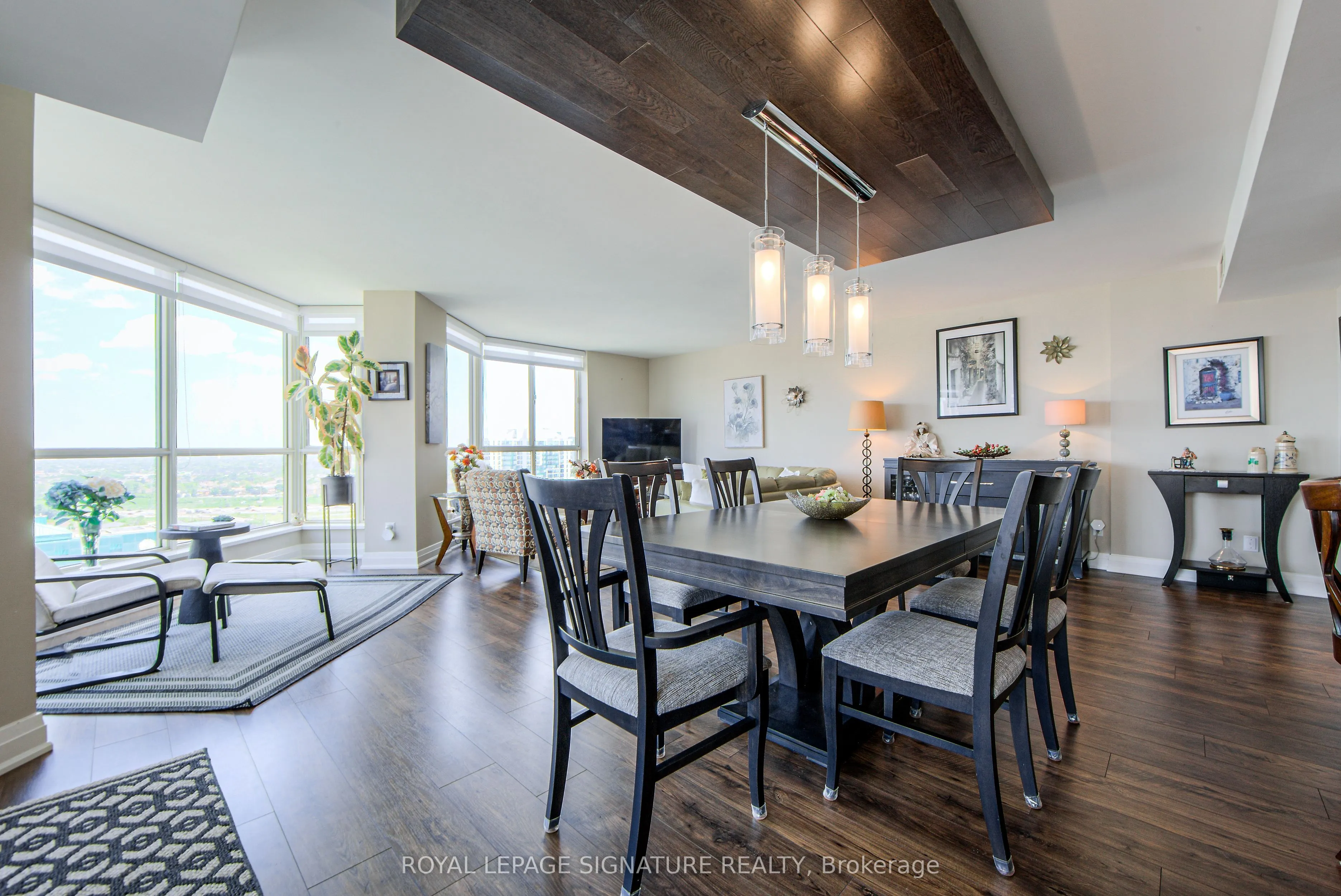 55 Kingsbridge Garden Circle, #2111