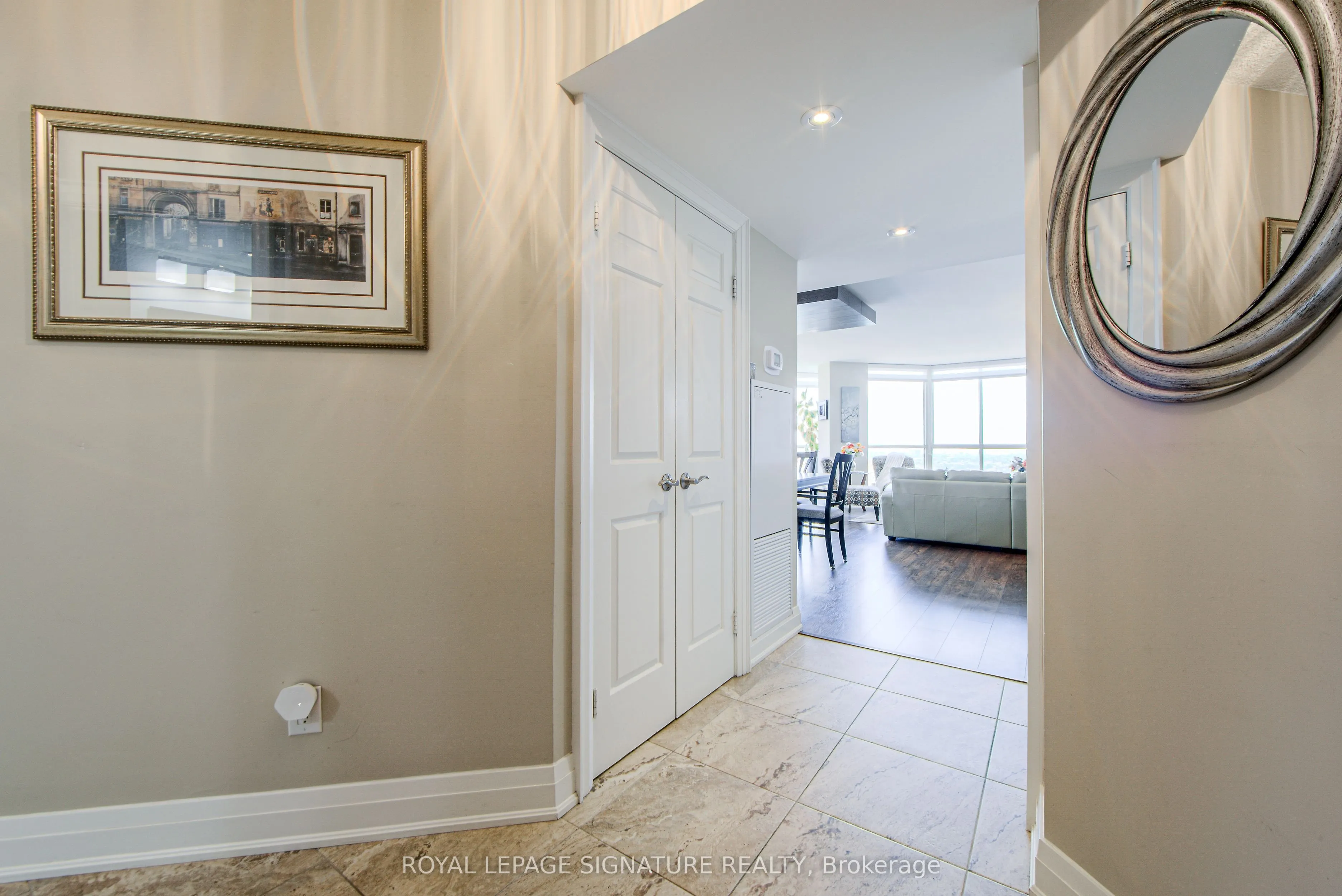 55 Kingsbridge Garden Circle, #2111