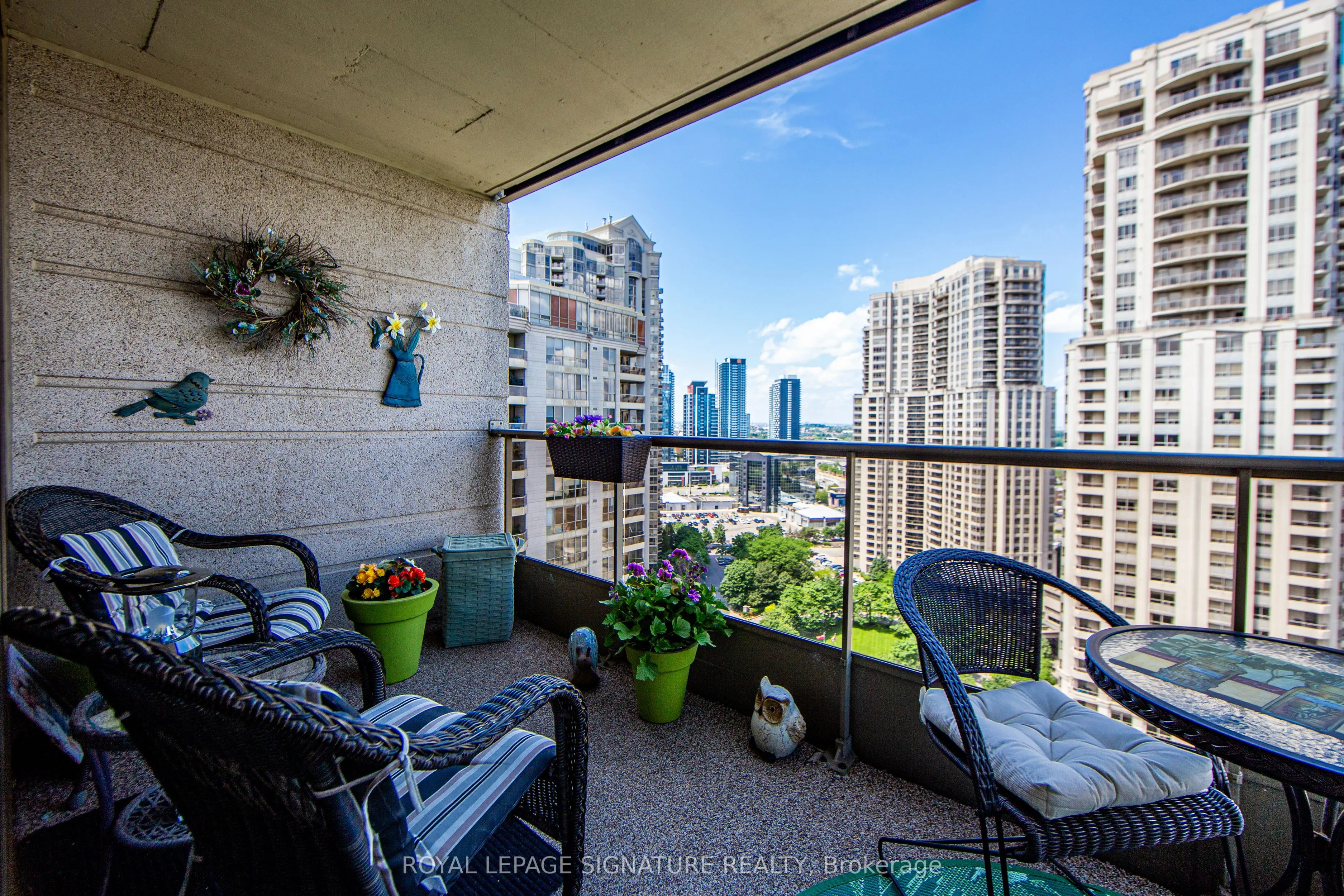55 Kingsbridge Garden Circle, #2111