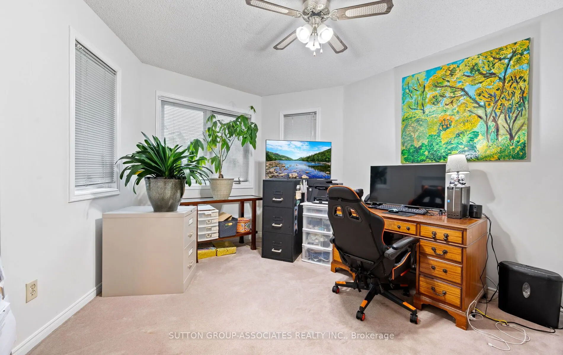 1252 Greenwood Crescent