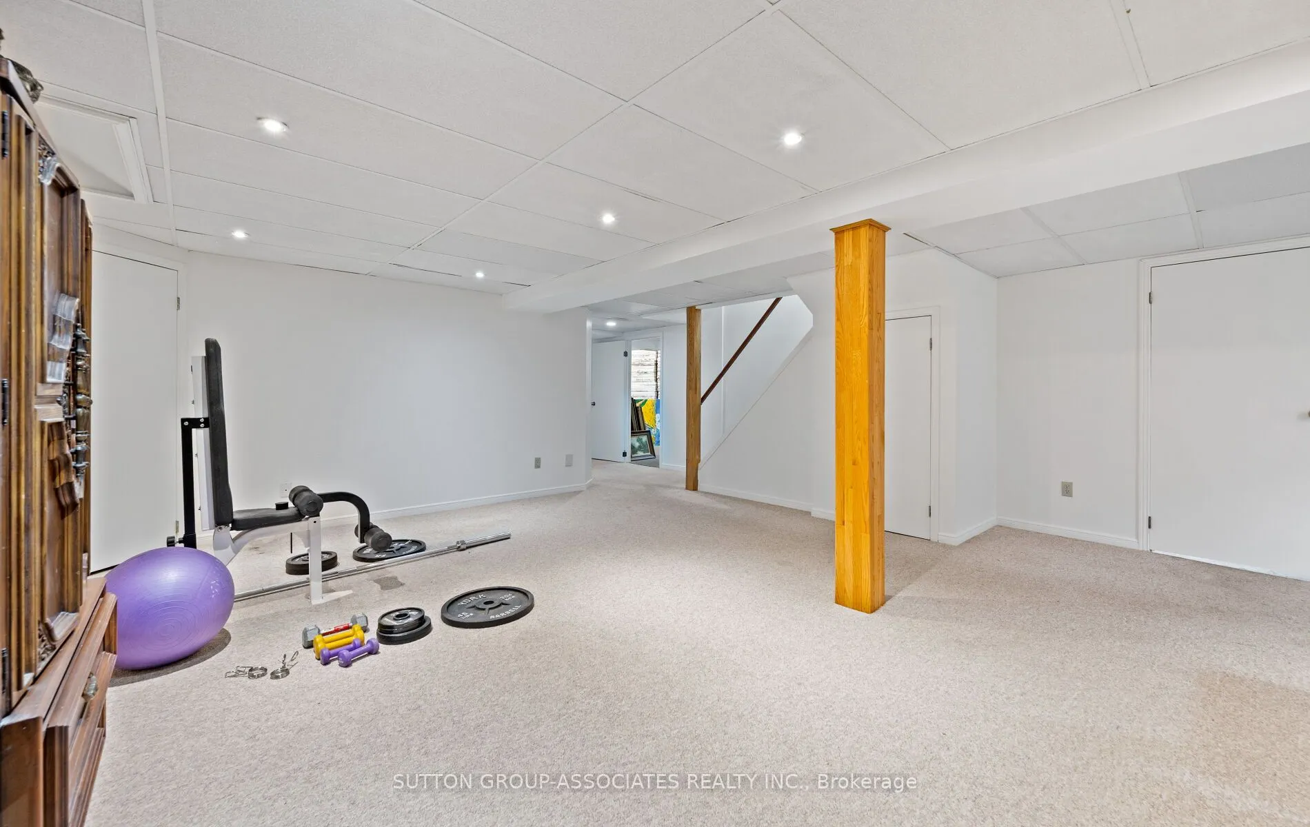 1252 Greenwood Crescent