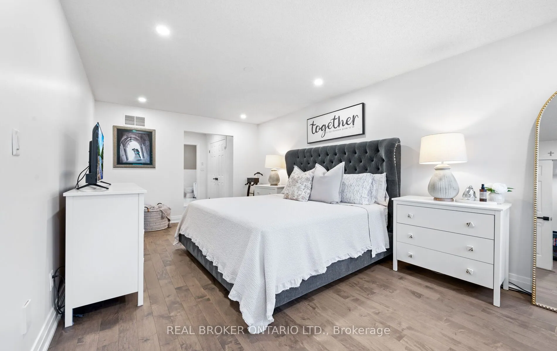 4231 Highgate Crescent