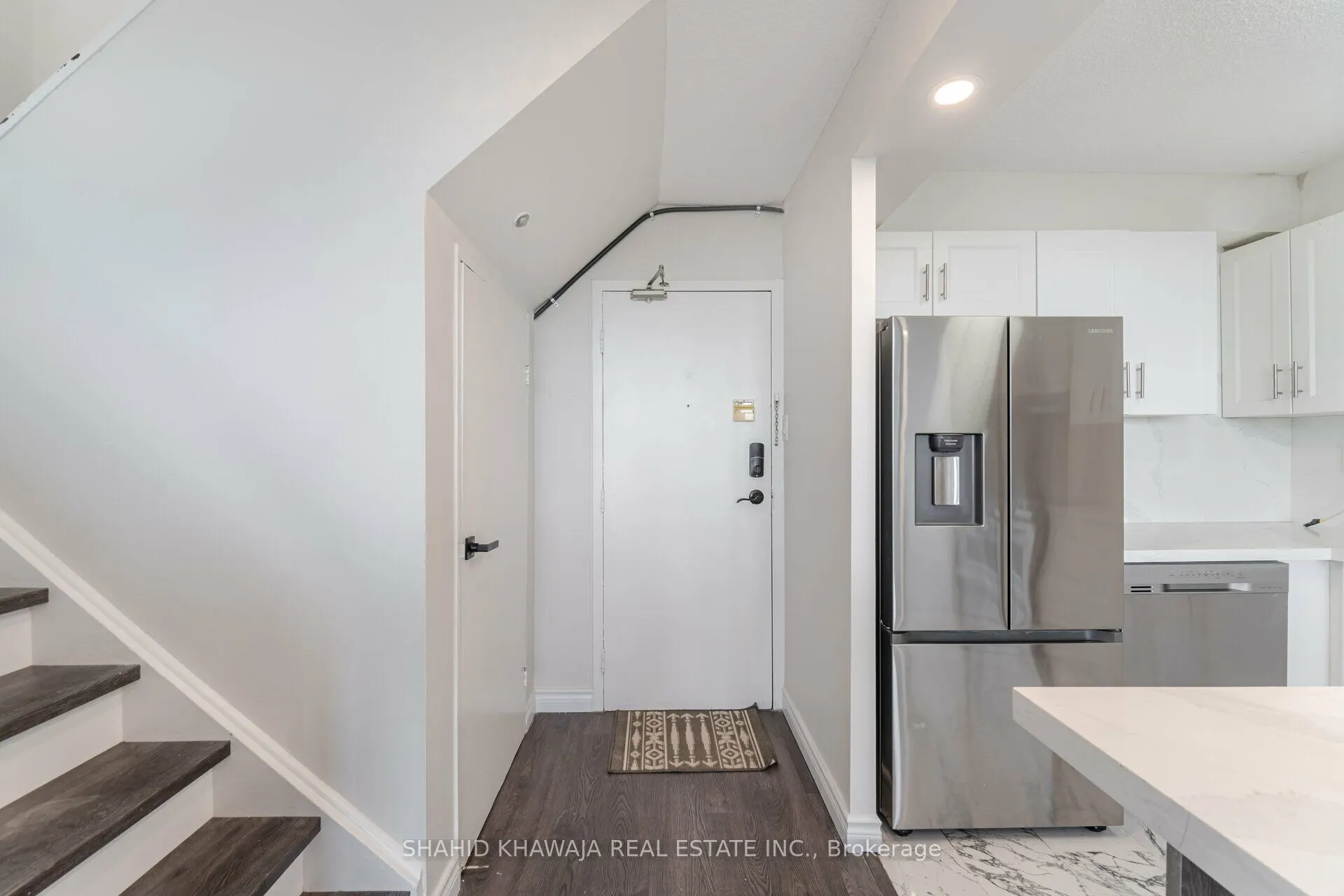 2121 Roche Court, #721