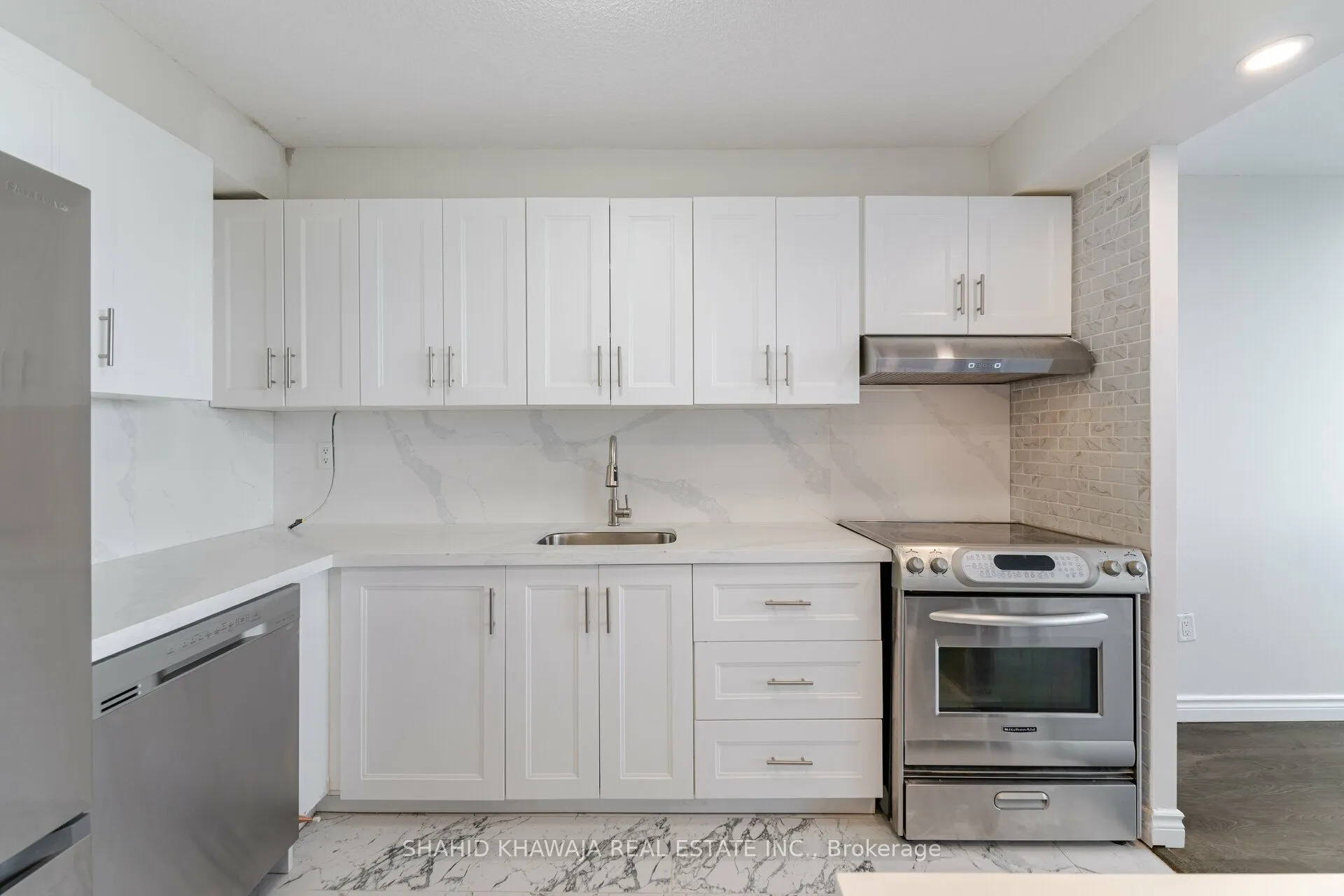2121 Roche Court, #721