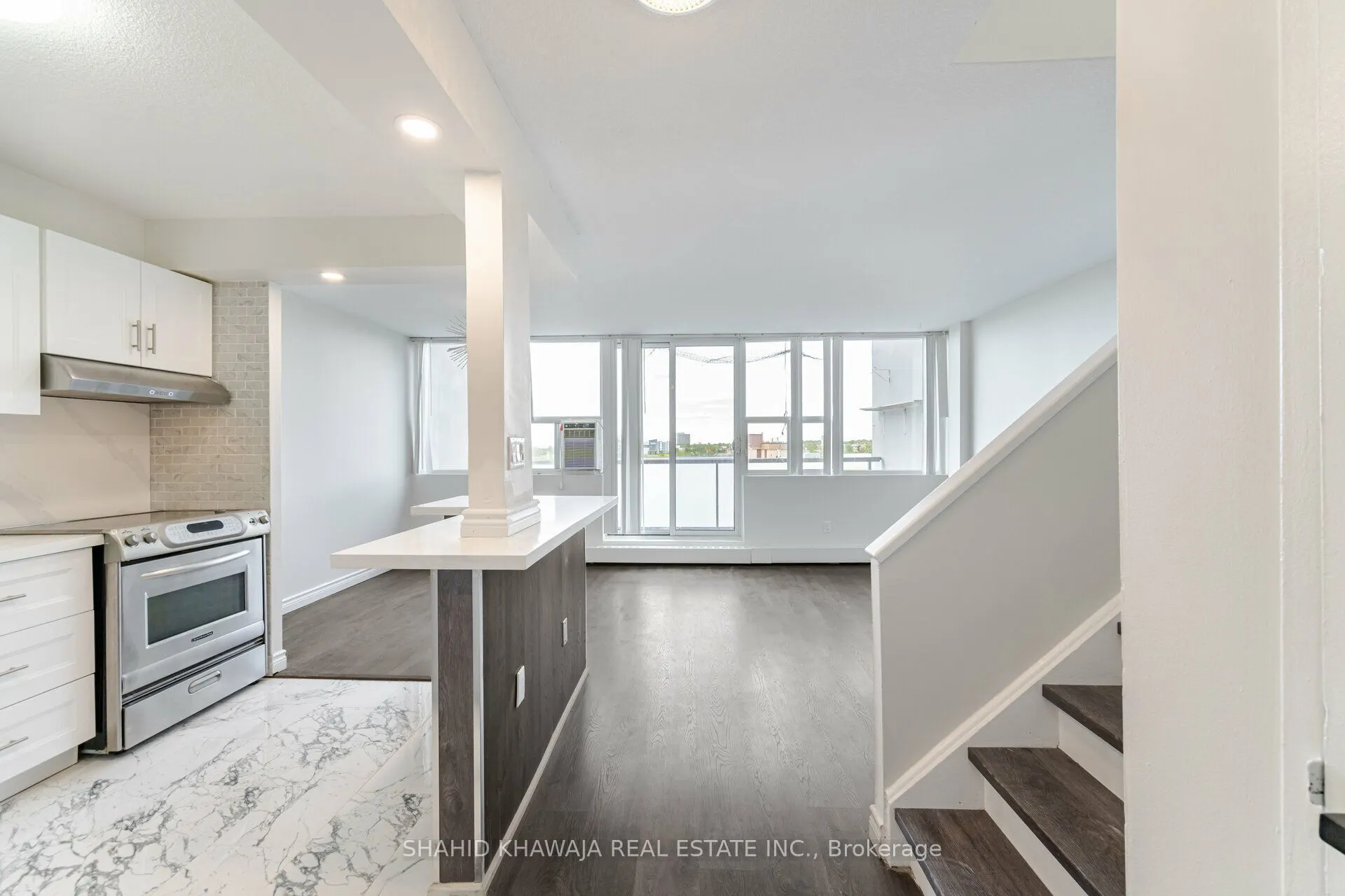 2121 Roche Court, #721