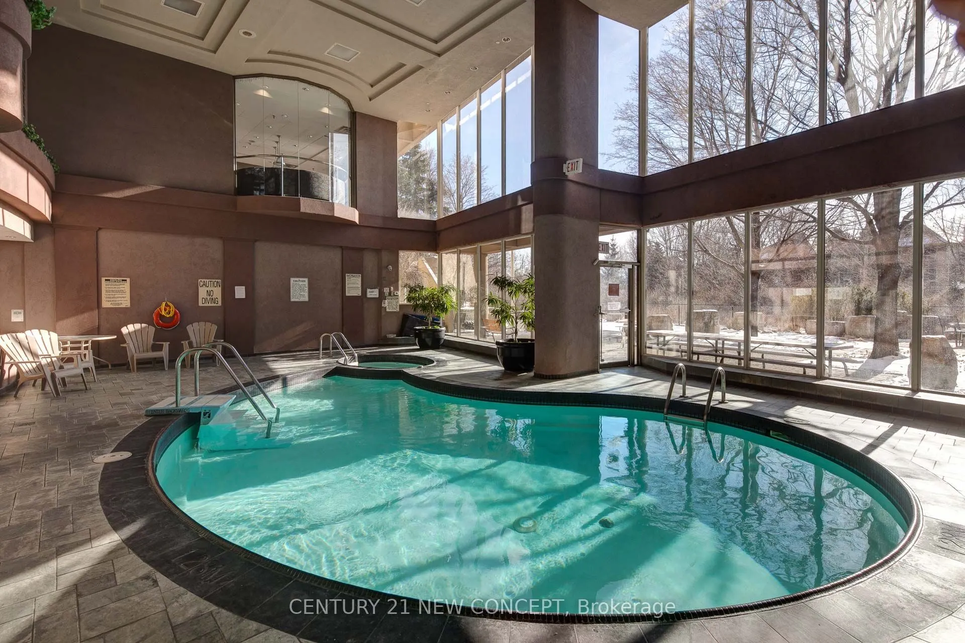 50 Eglinton Avenue W, #1105