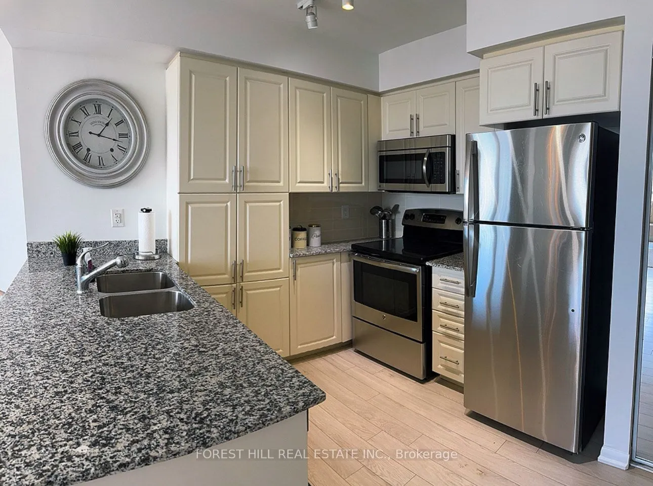 830 Lawrence Avenue W, #2502