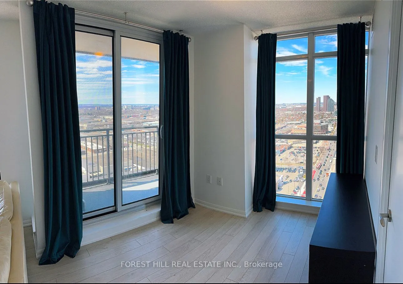 830 Lawrence Avenue W, #2502