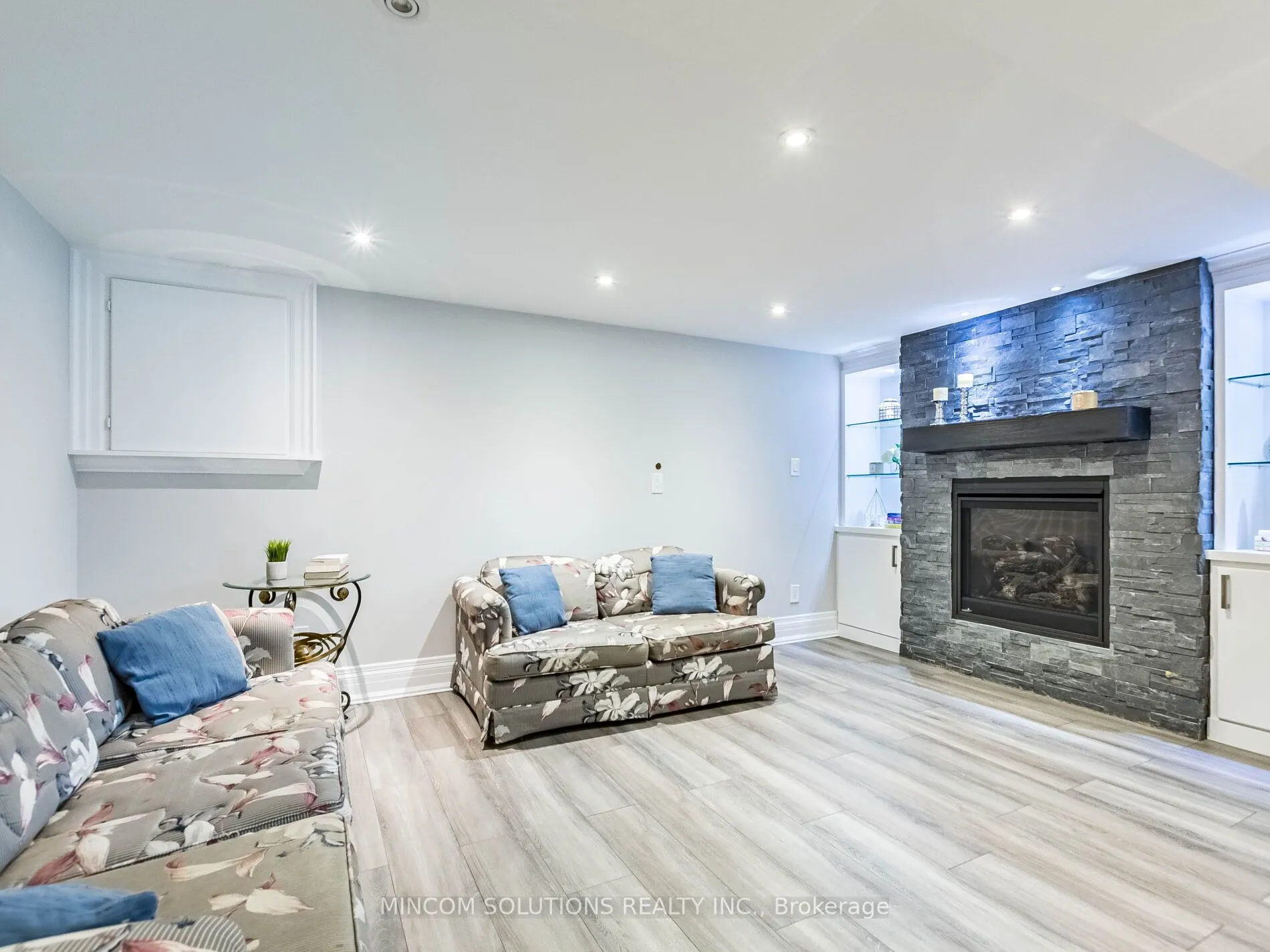 37 Suburban Drive