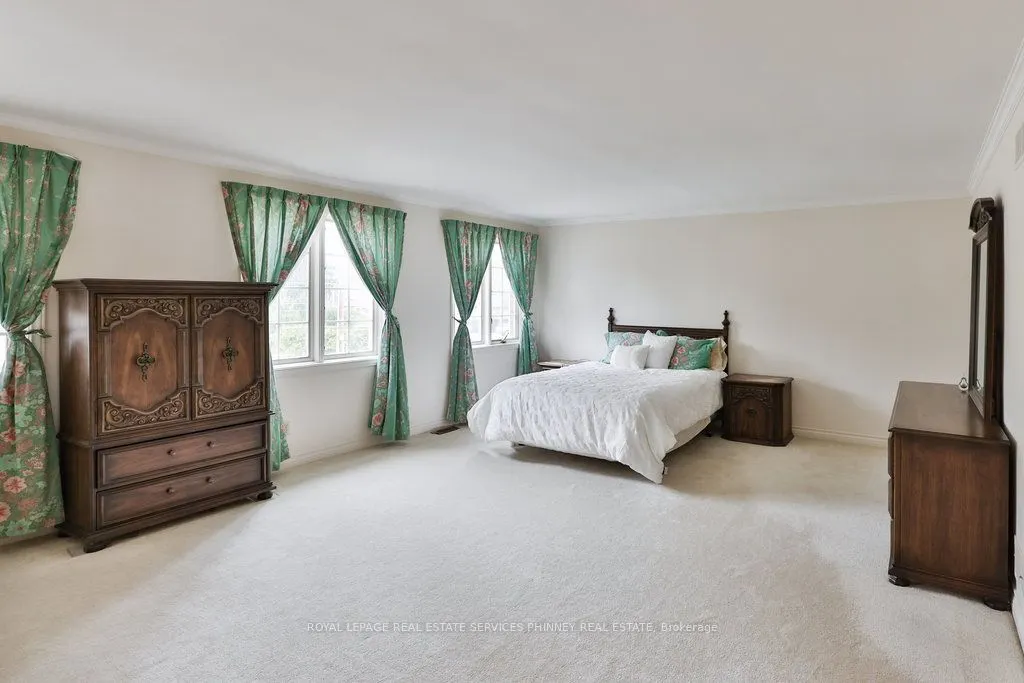 2390 Mississauga Road