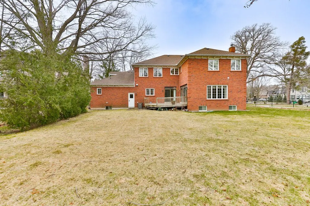 2390 Mississauga Road