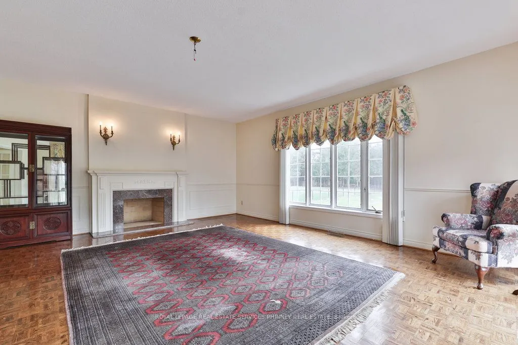 2390 Mississauga Road