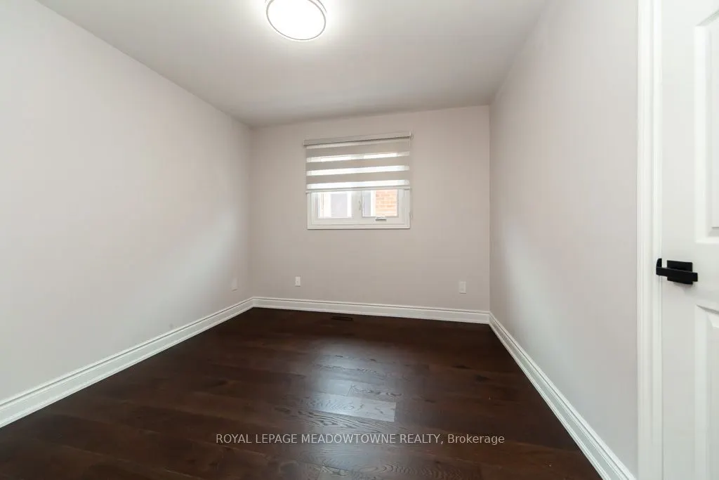 328 Bristol Road W