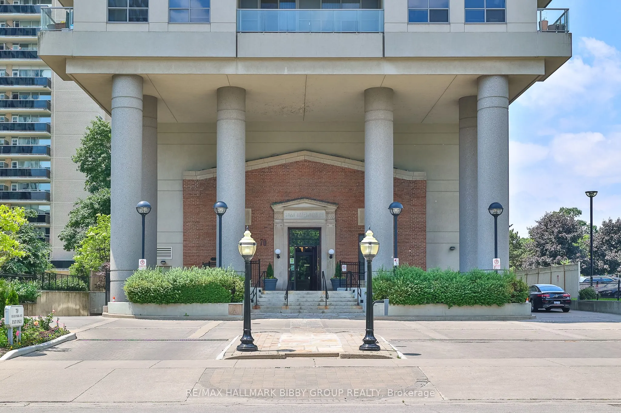 70 High Park Avenue, #1304