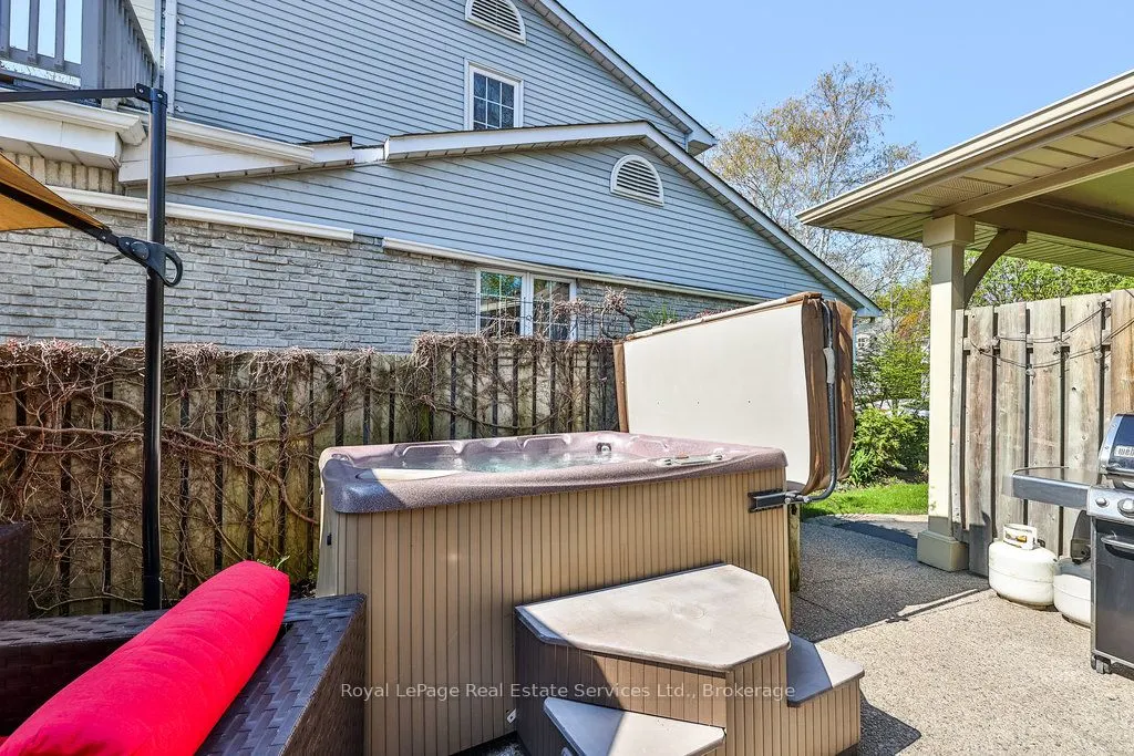 502 Bohemia Crescent