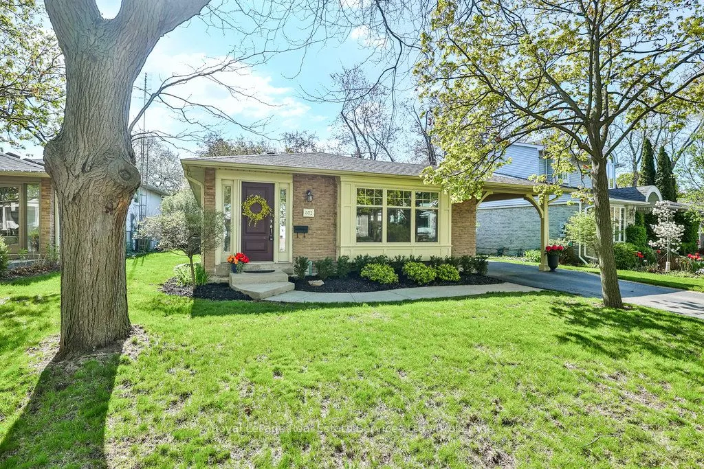502 Bohemia Crescent