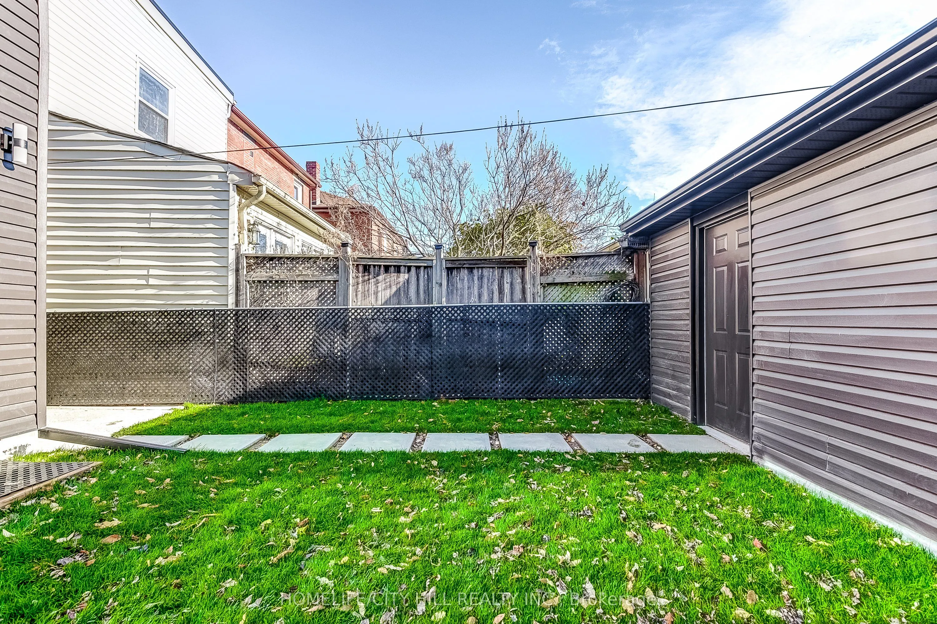73 Melville Avenue