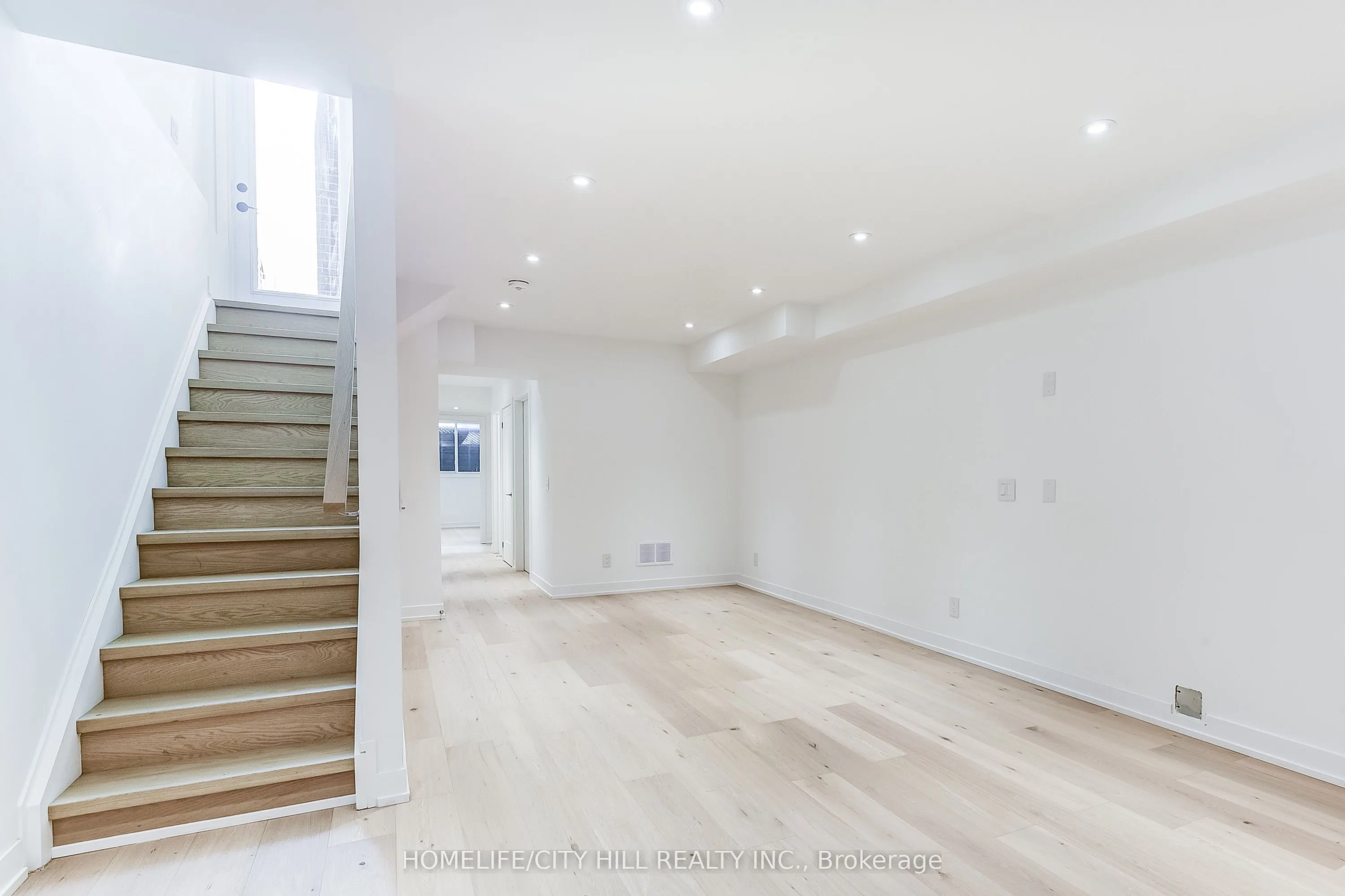 73 Melville Avenue