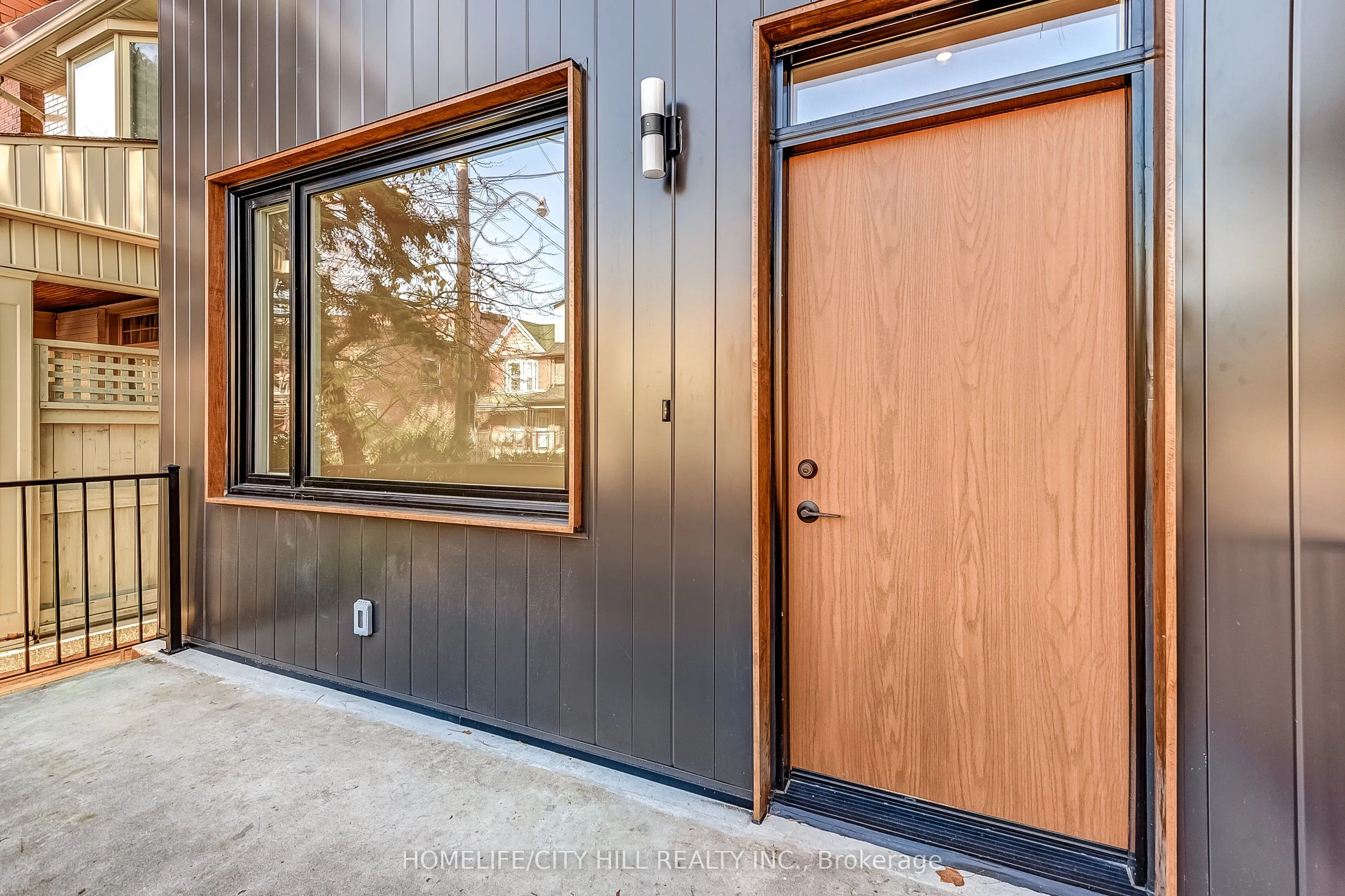 73 Melville Avenue