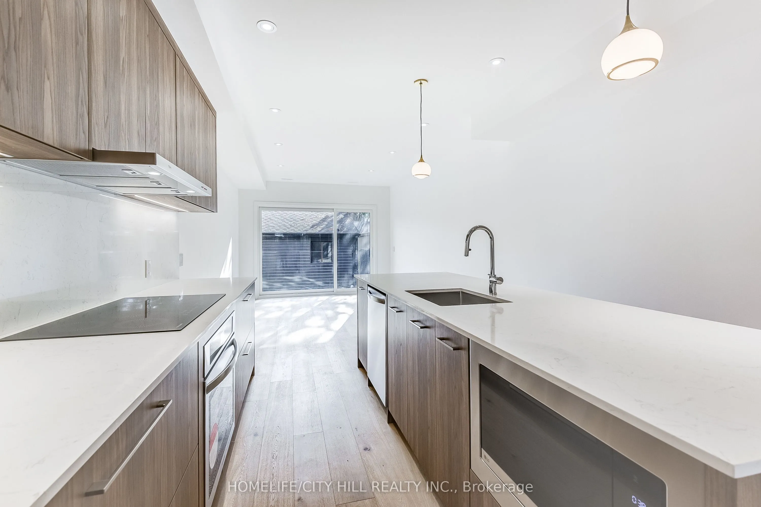 73 Melville Avenue