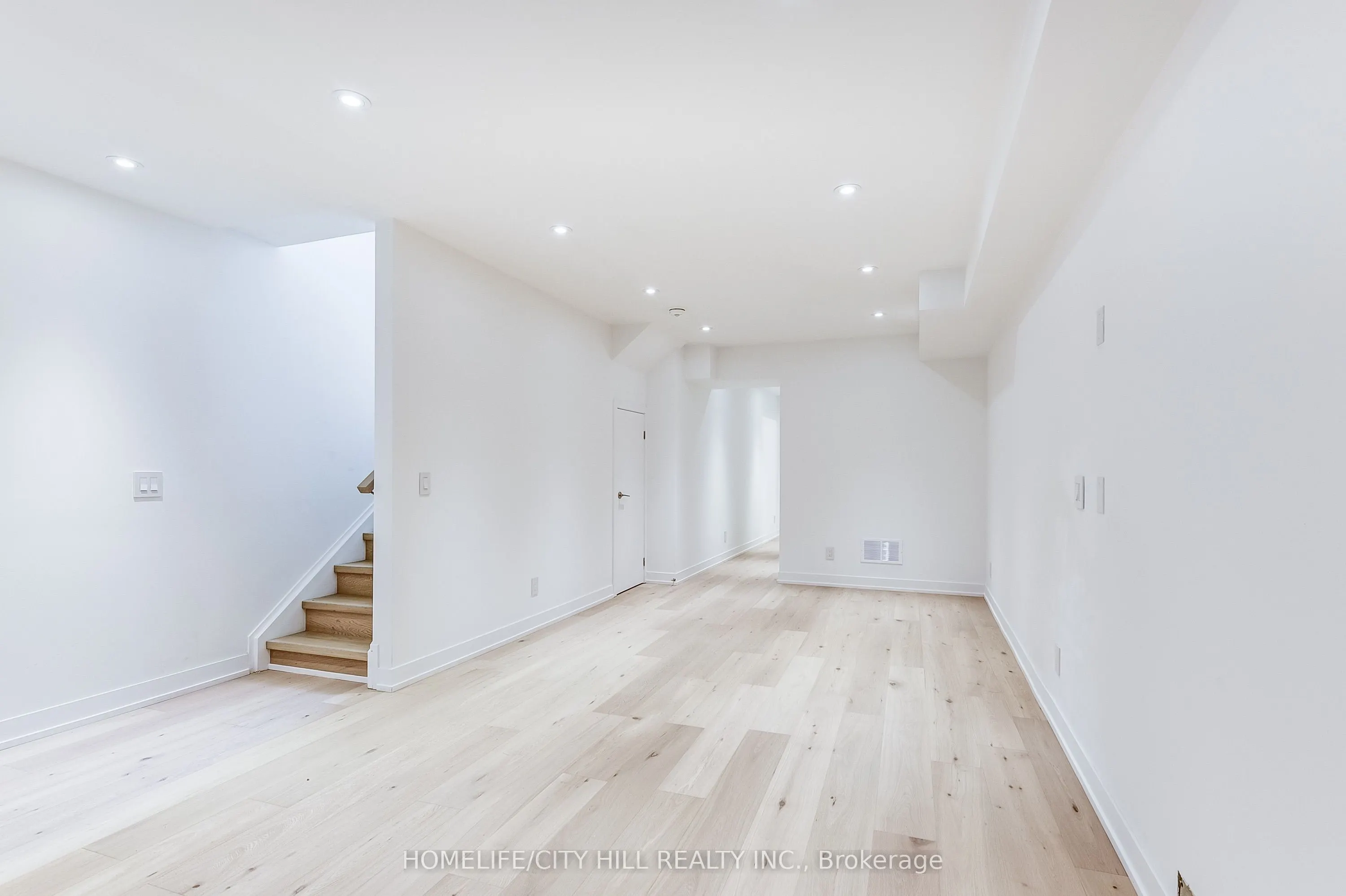 73 Melville Avenue