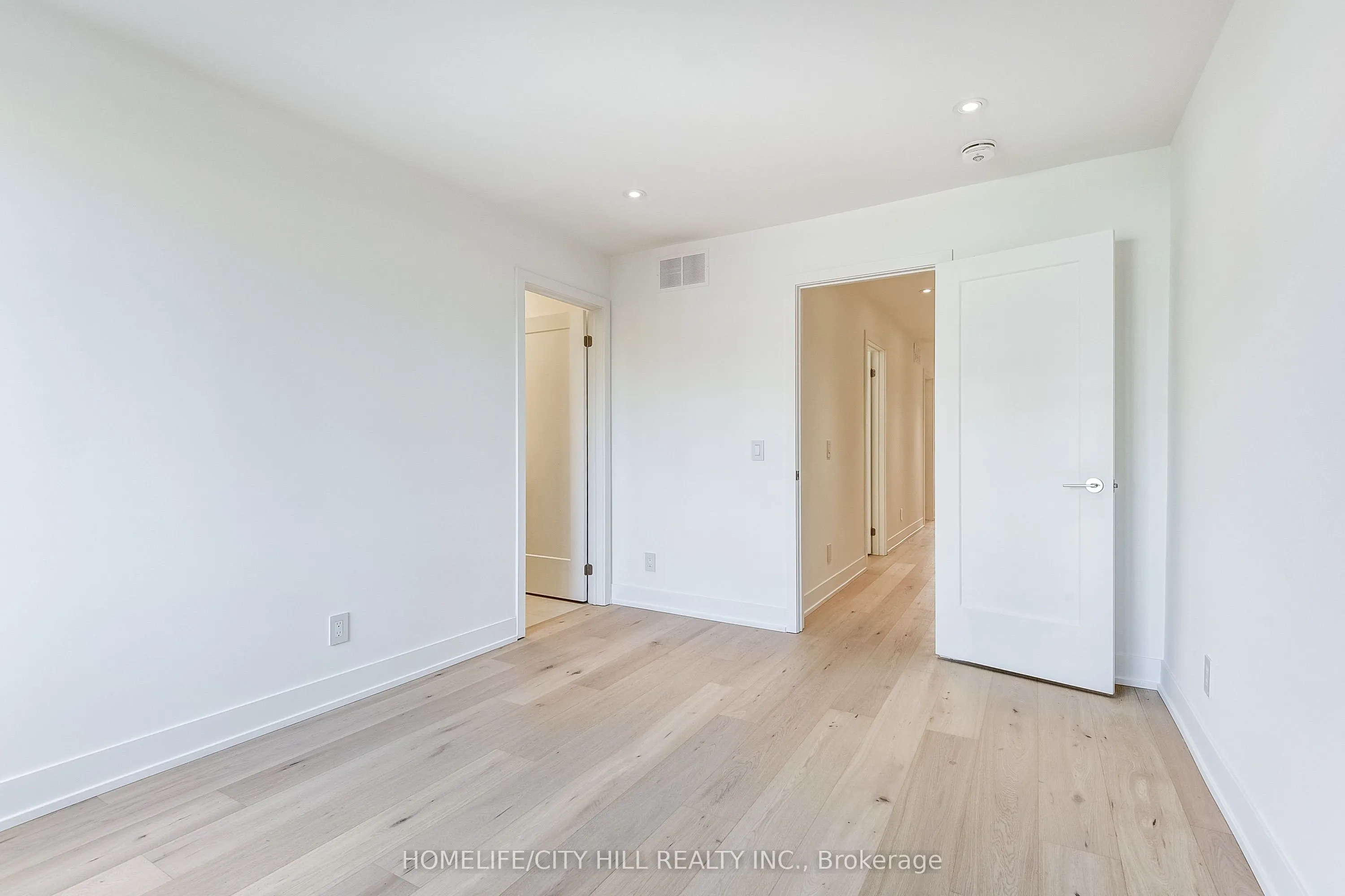 73 Melville Avenue