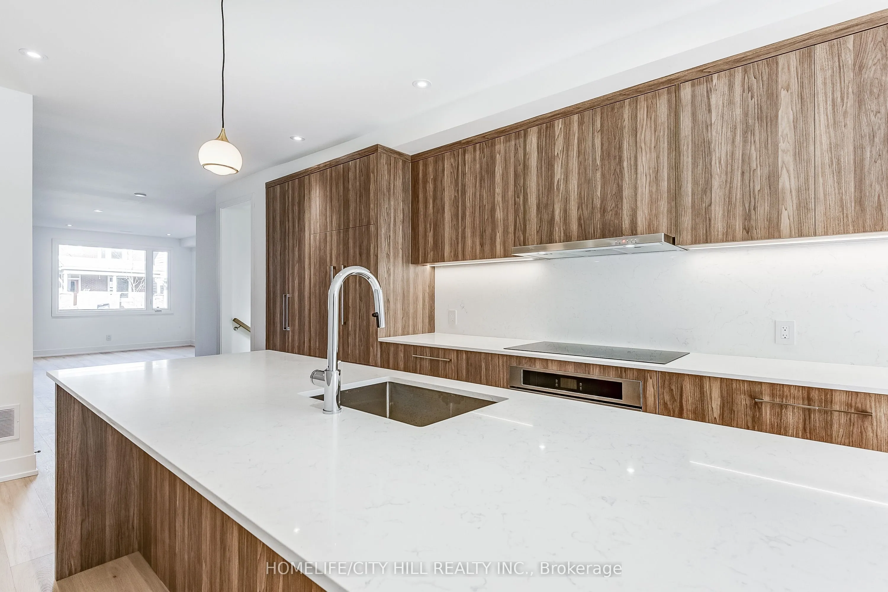 73 Melville Avenue