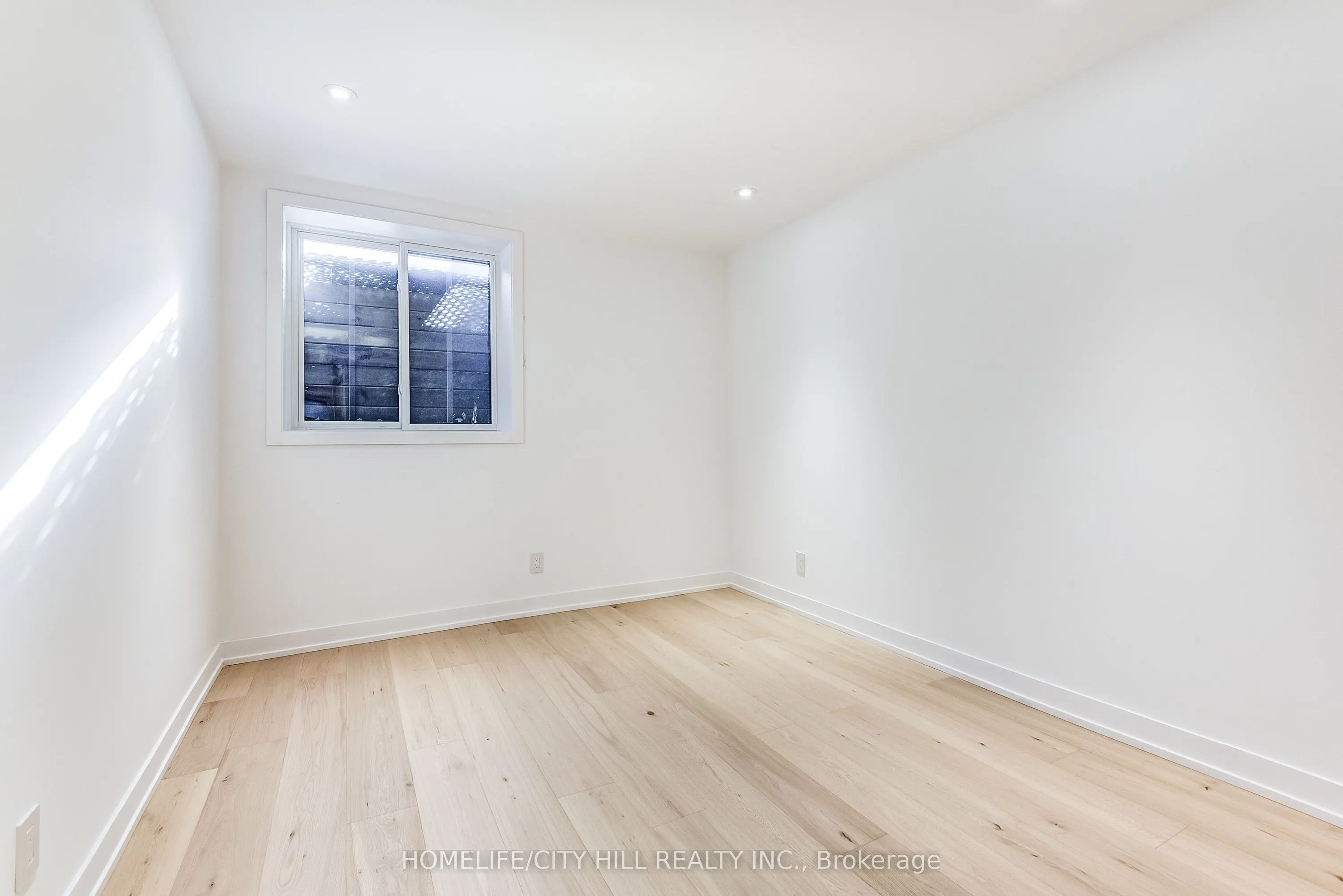 73 Melville Avenue