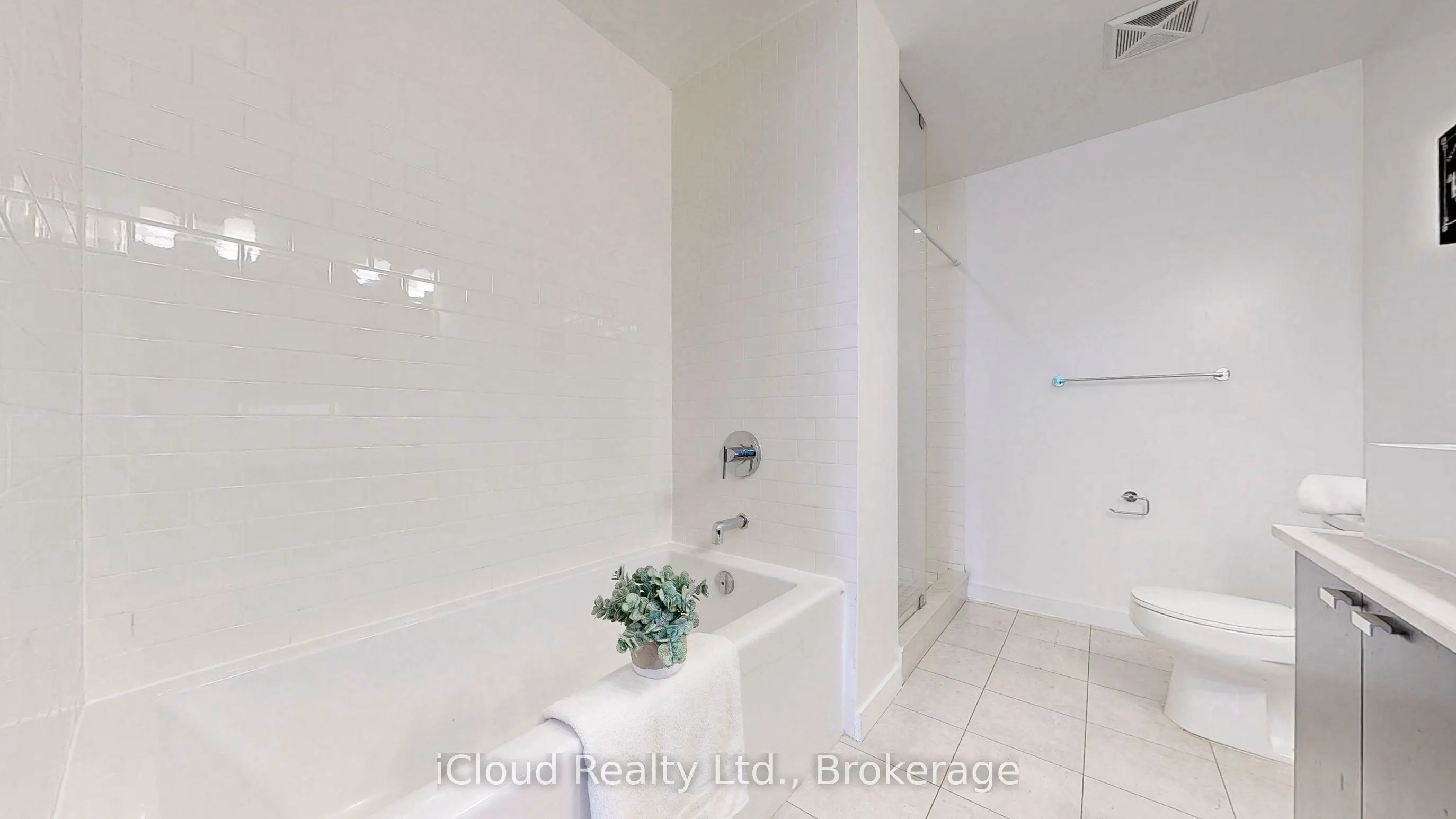 103 The Queensway Avenue, #2706