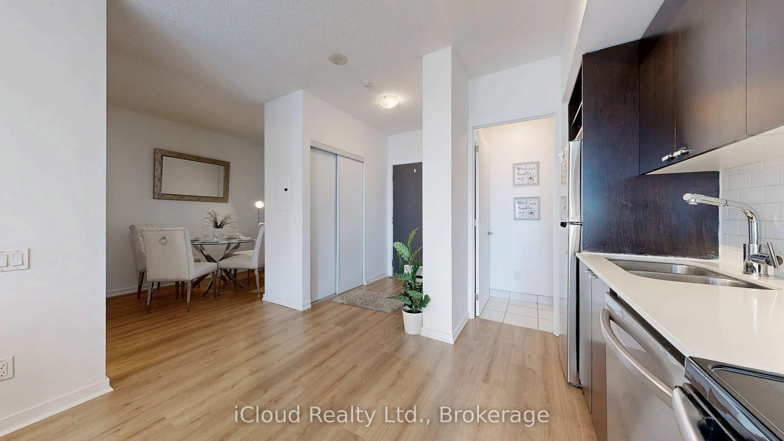 103 The Queensway Avenue, #2706