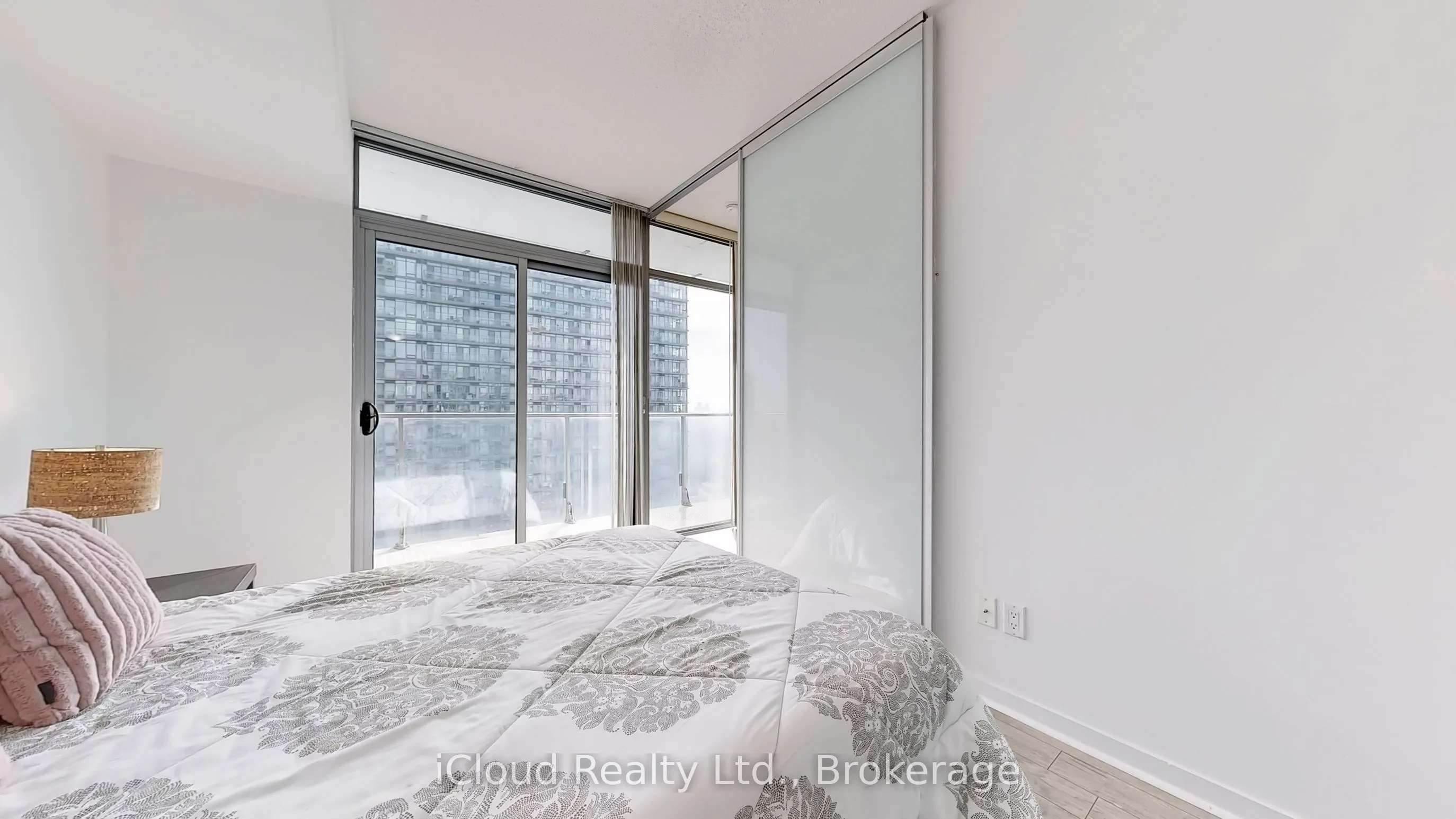103 The Queensway Avenue, #2706