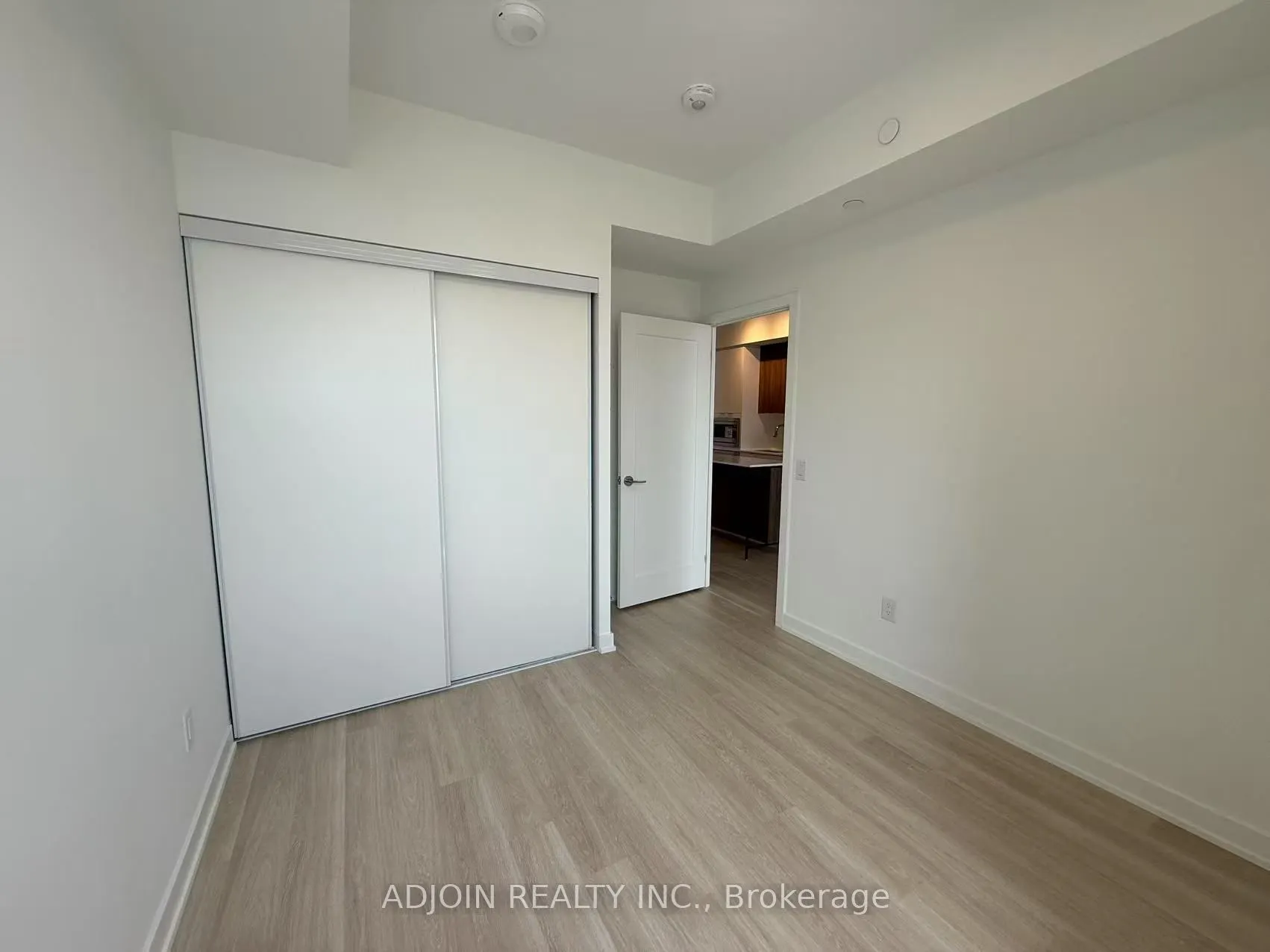 5105 Hurontario Street, #1104