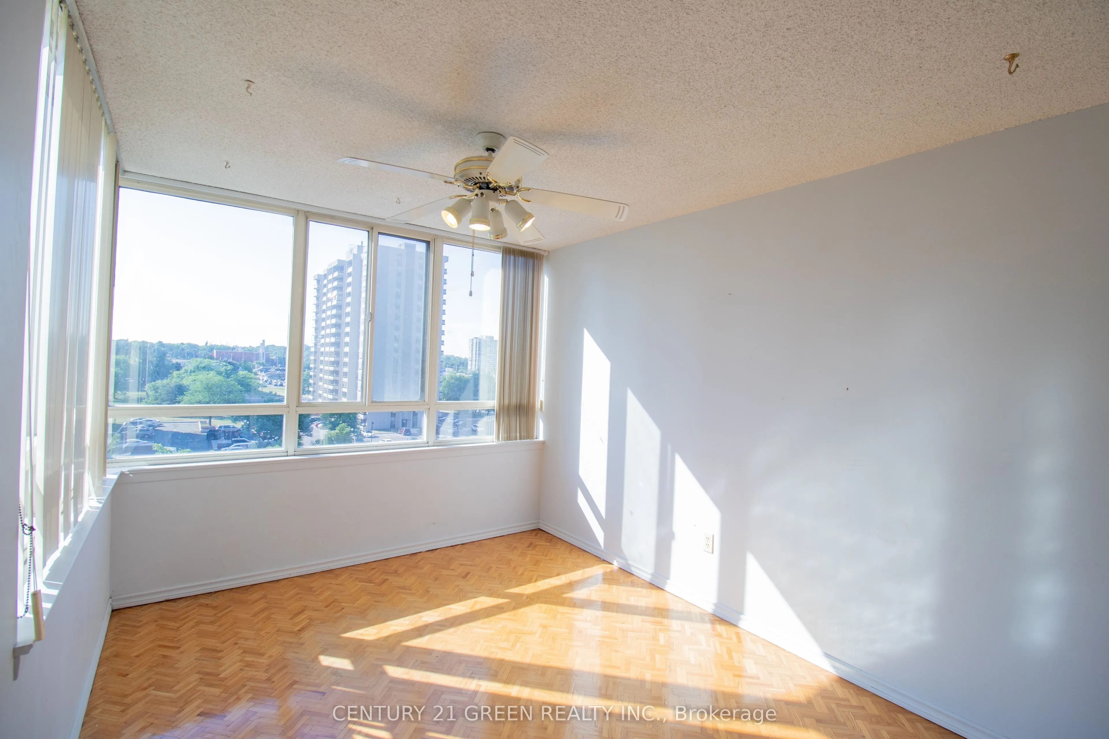 5 Lisa Street, #706