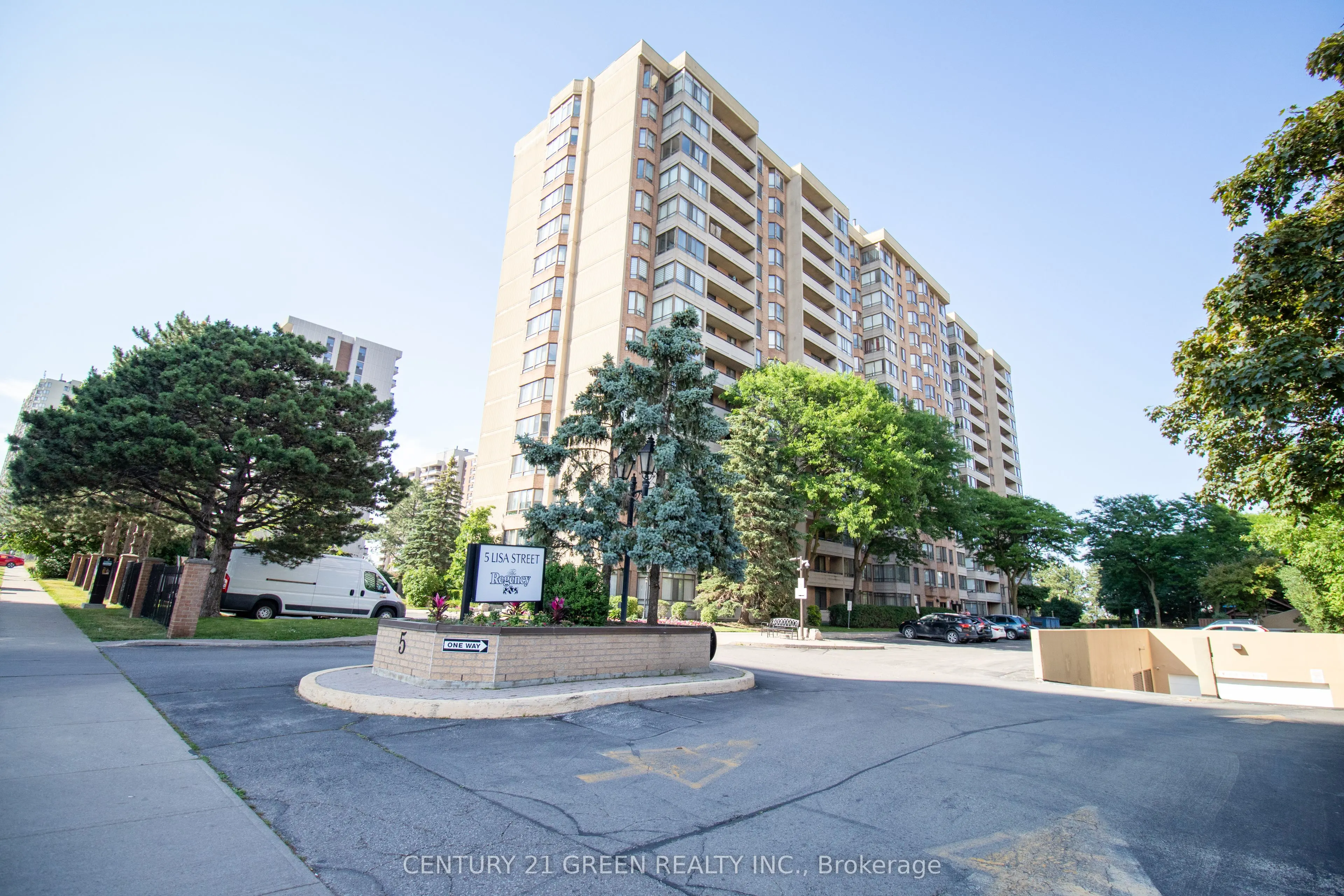 5 Lisa Street, #706