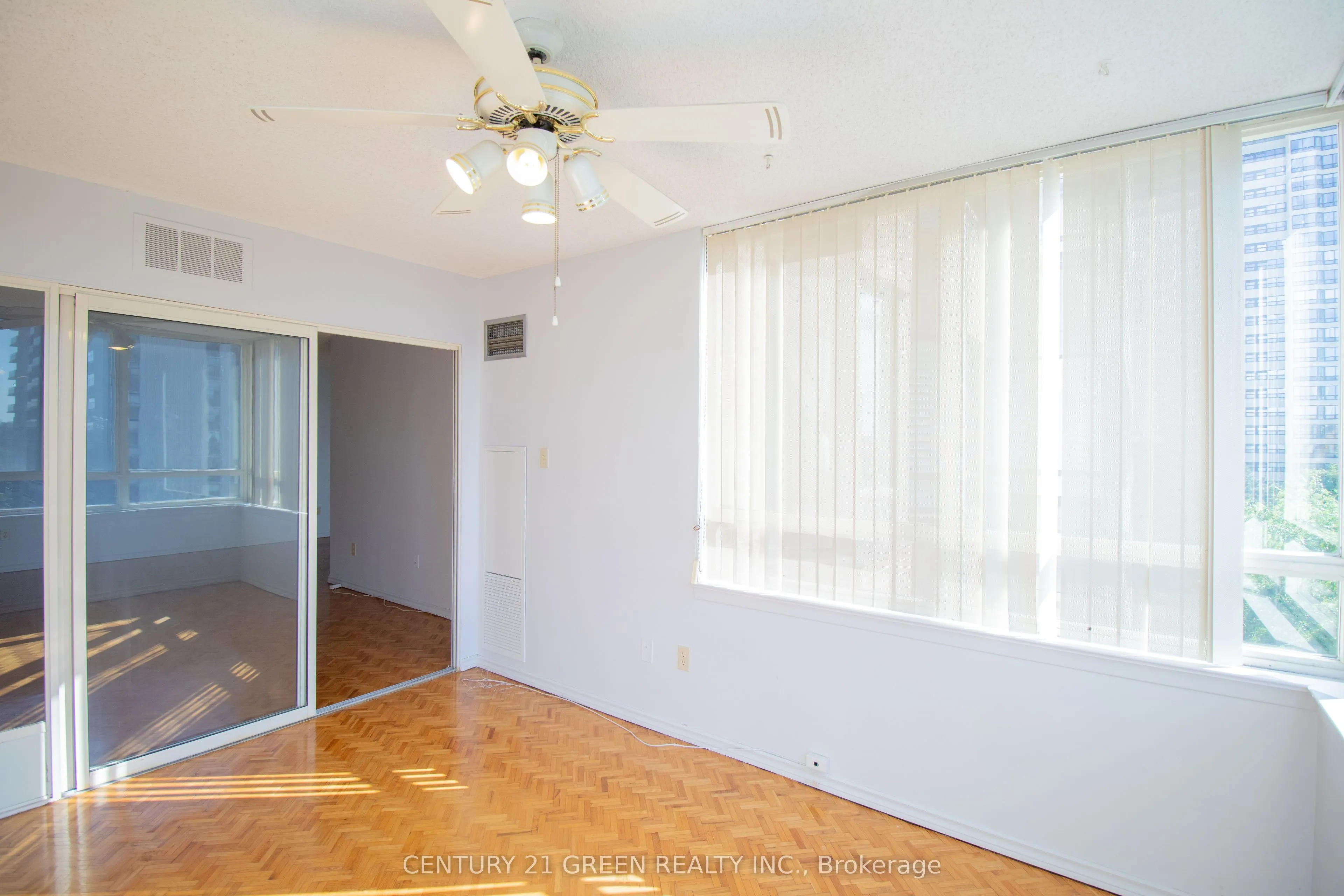 5 Lisa Street, #706