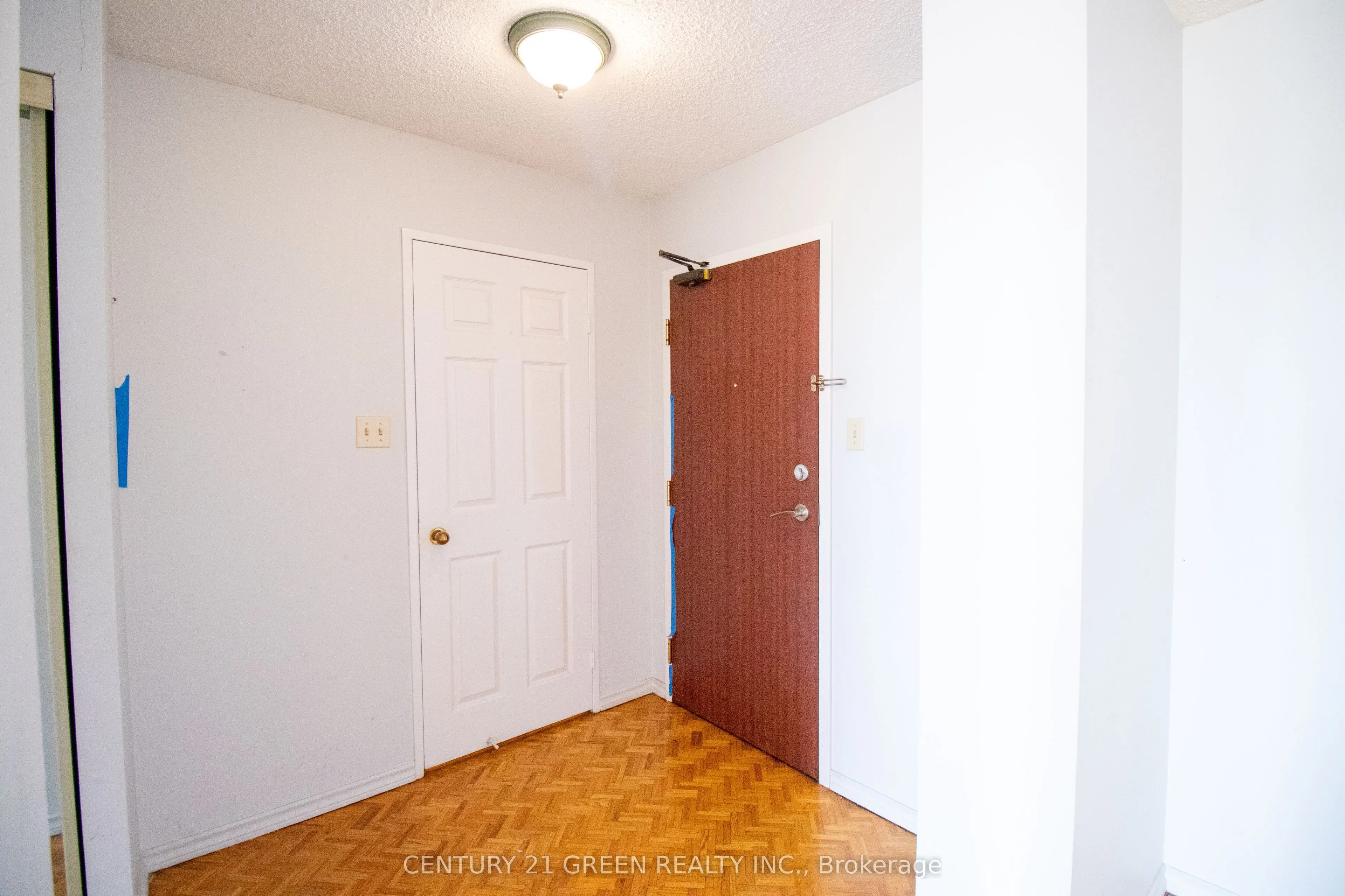 5 Lisa Street, #706