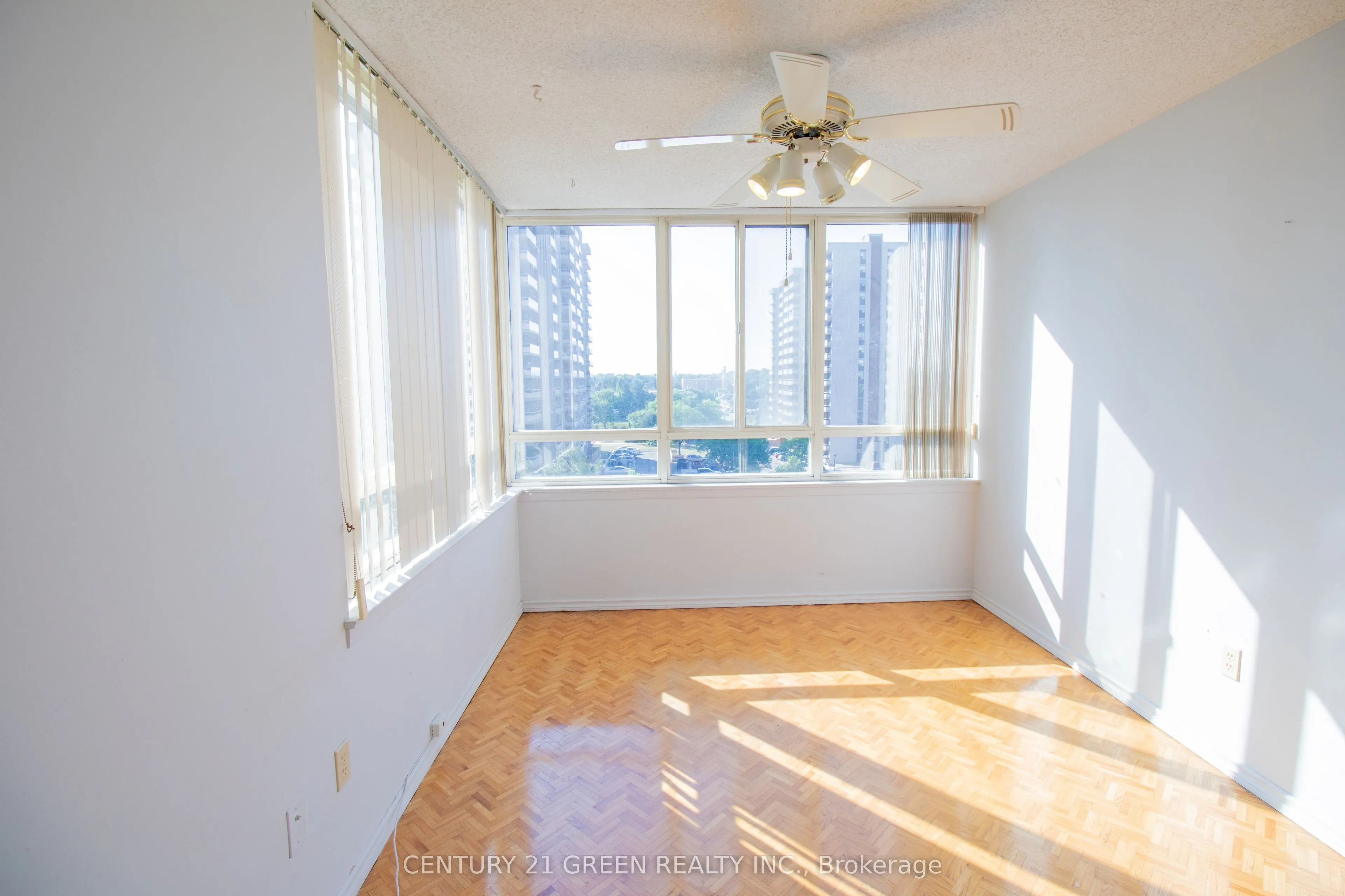 5 Lisa Street, #706