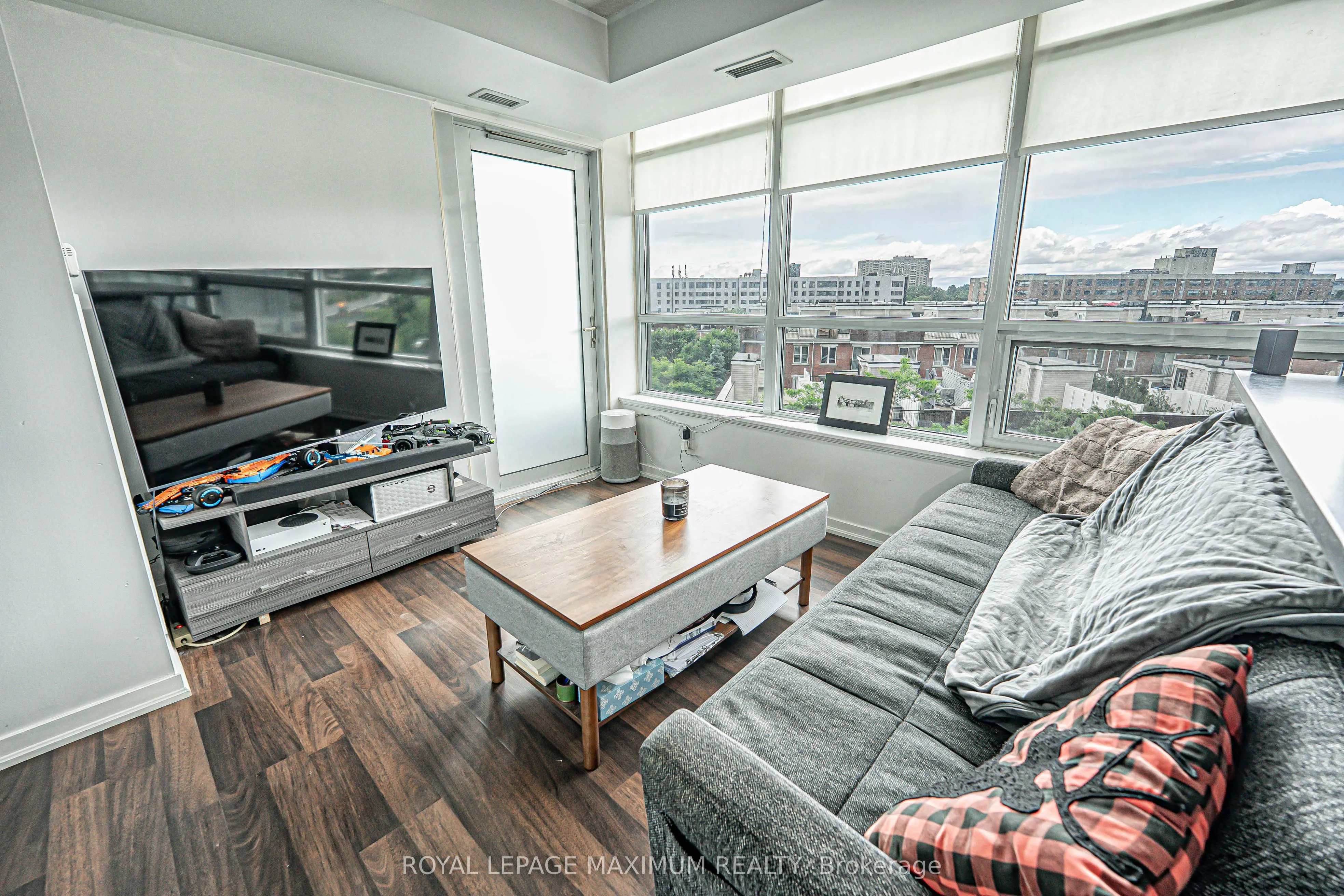 38 Joe Shuster Way, #617