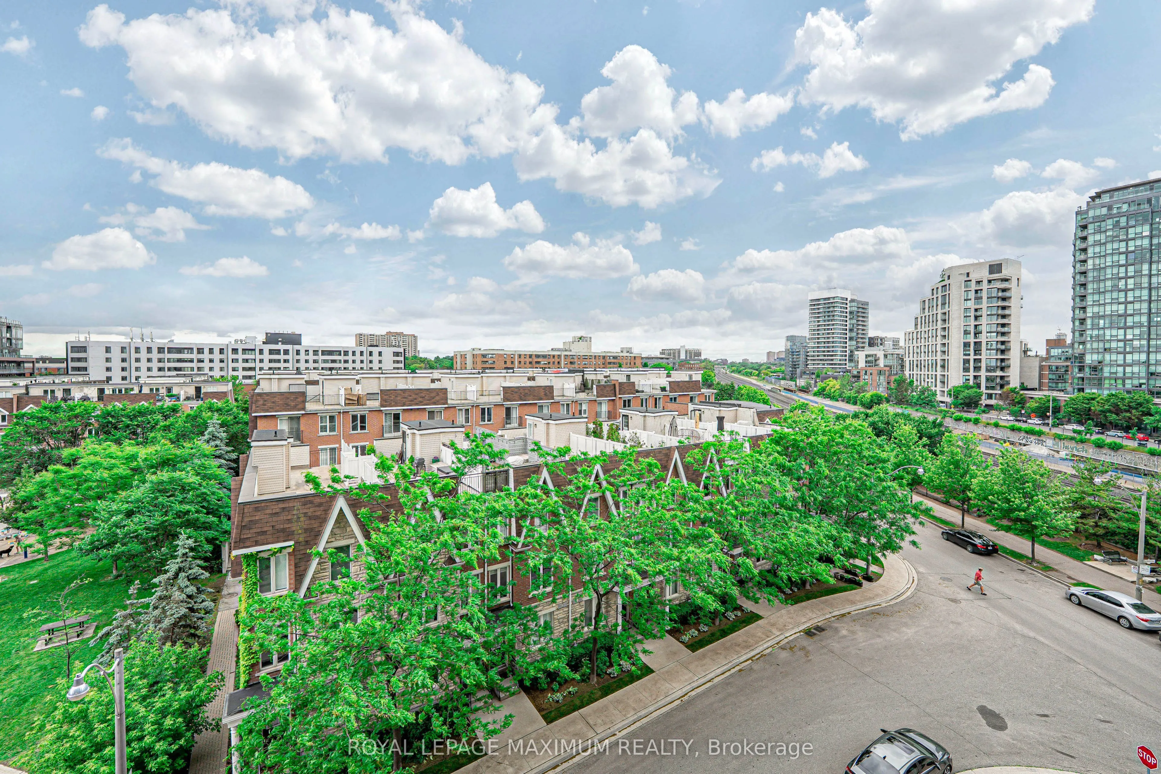 38 Joe Shuster Way, #617
