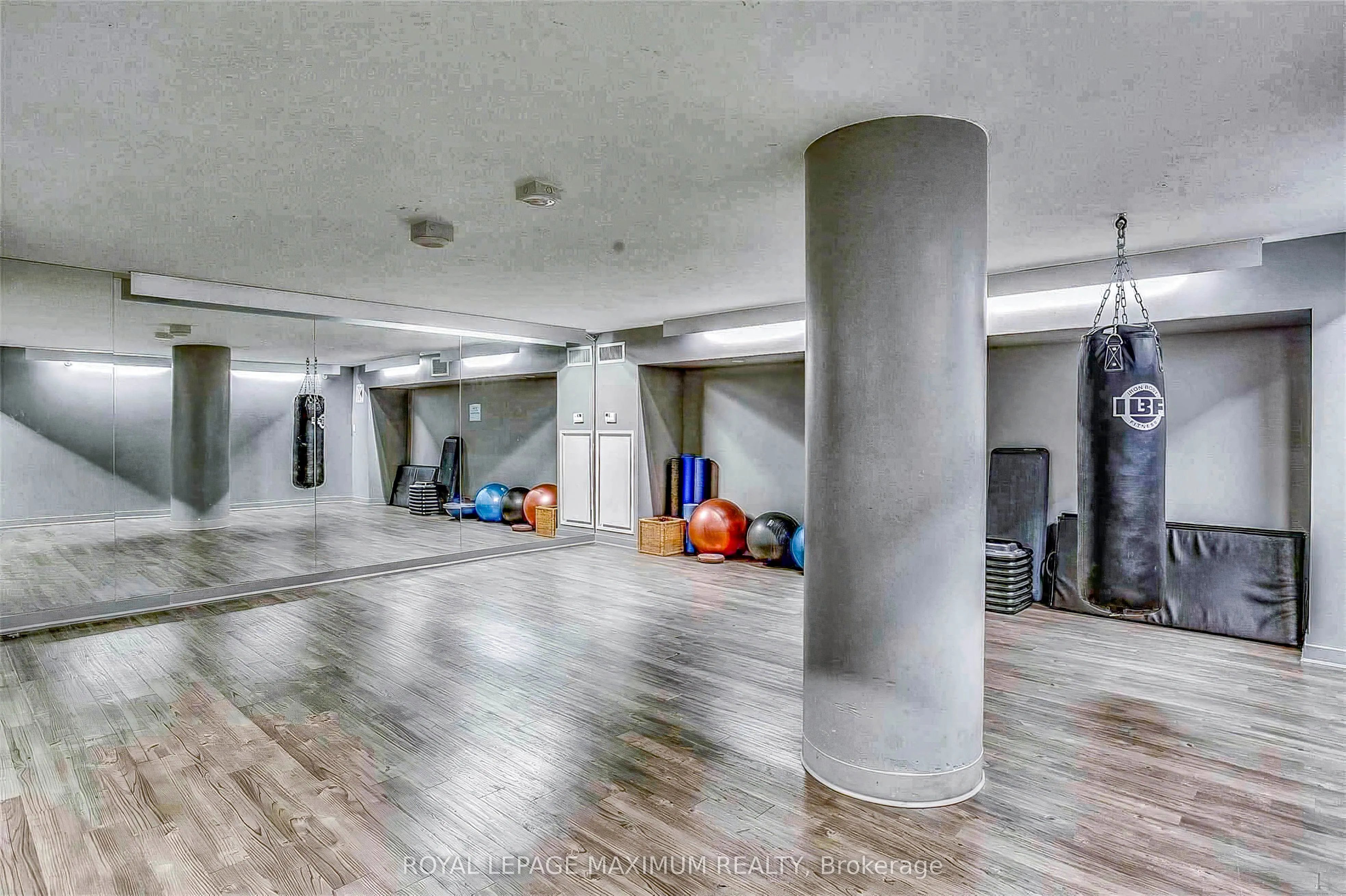 38 Joe Shuster Way, #617