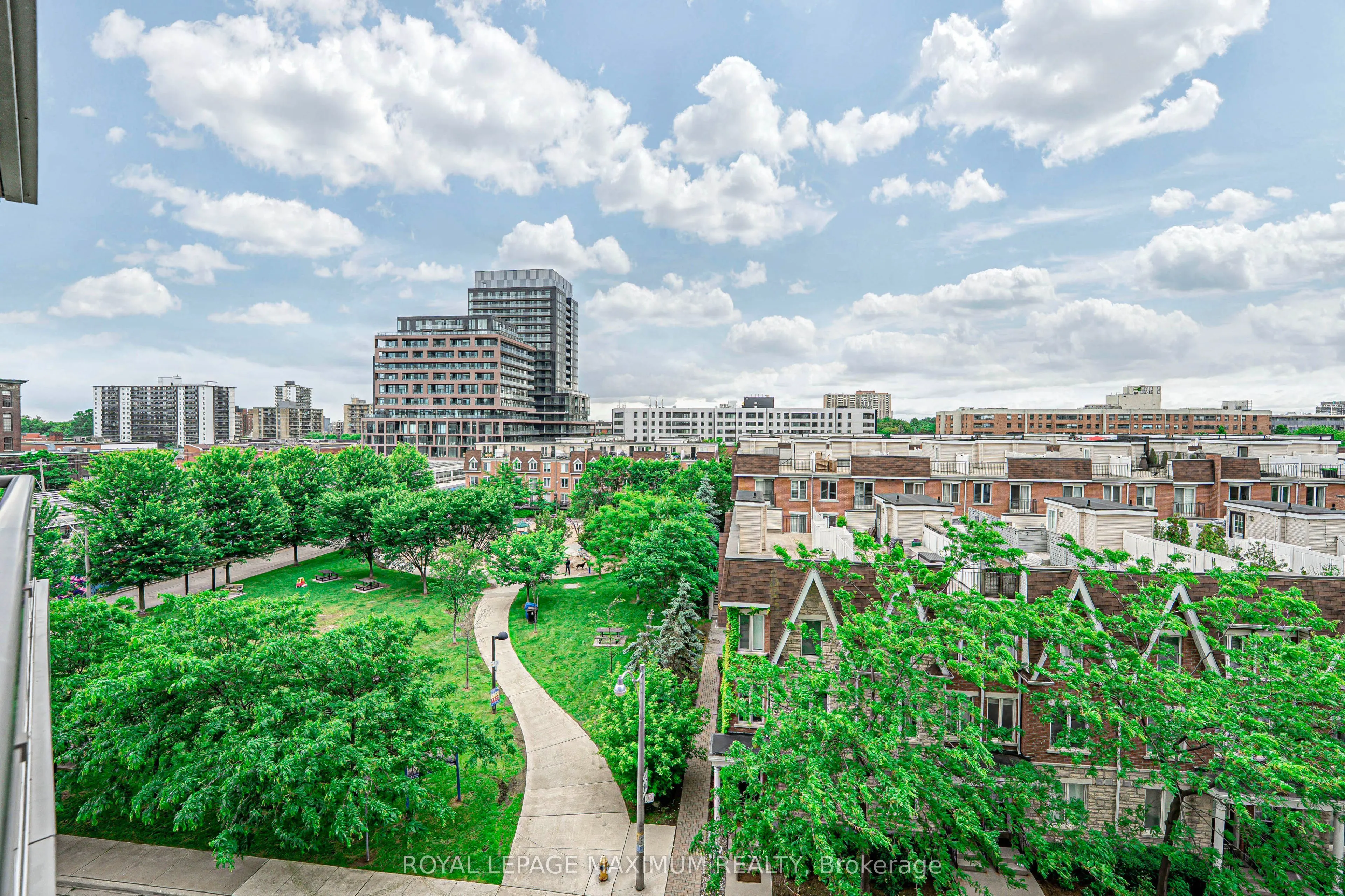 38 Joe Shuster Way, #617