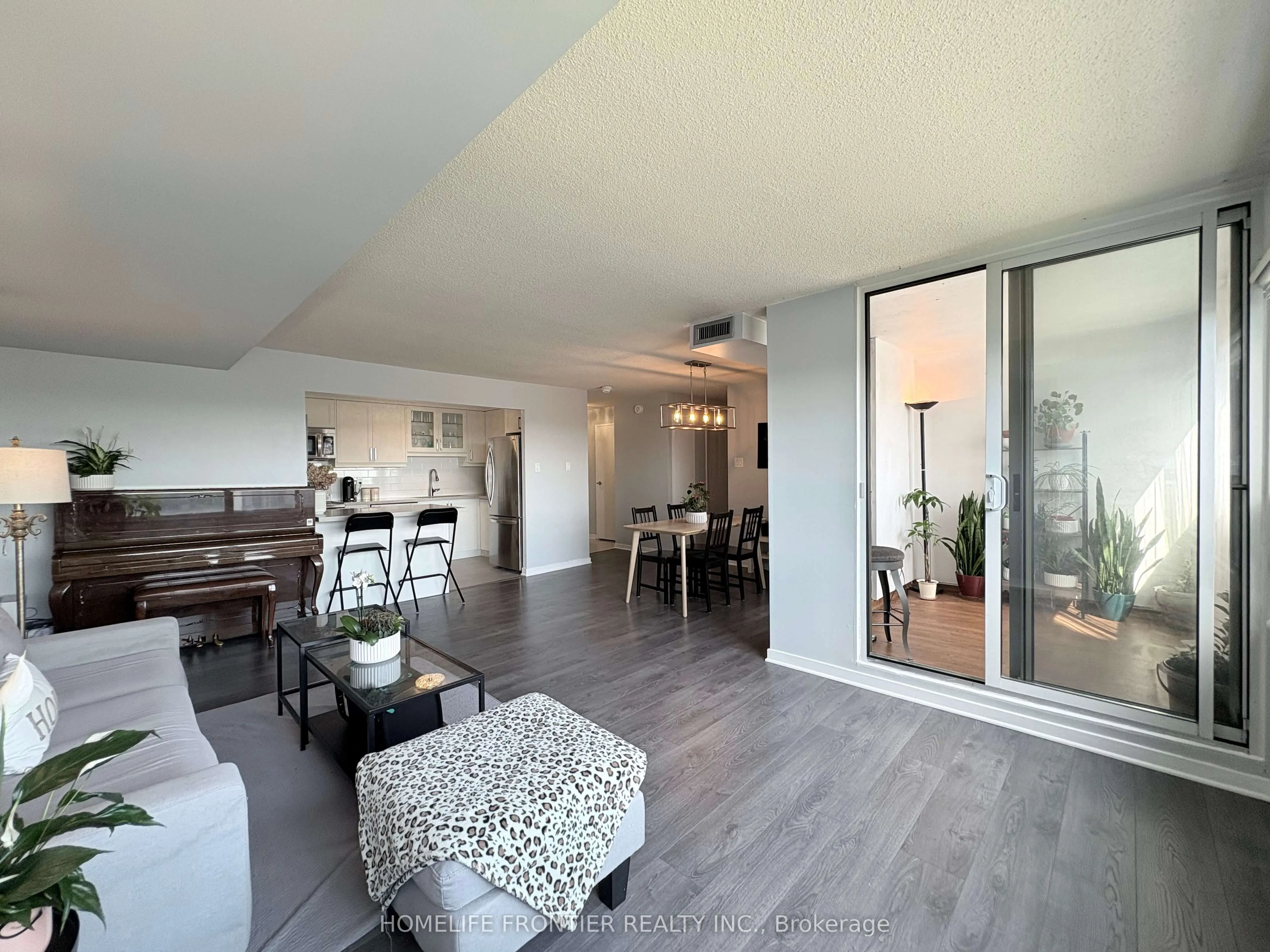 475 The West Mall, #1212
