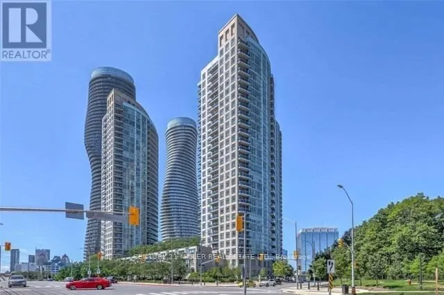 90 Absolute Avenue, #808