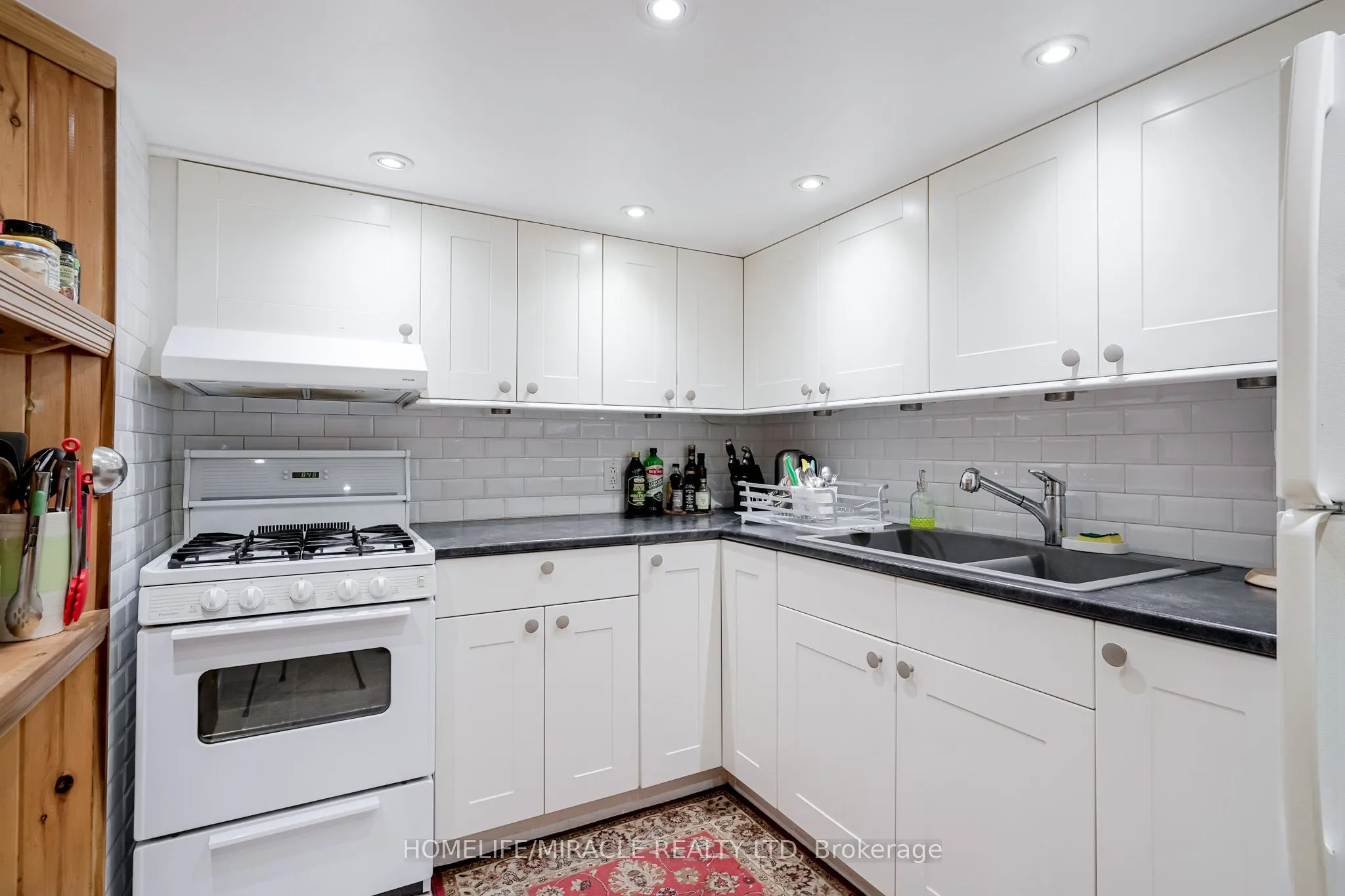 220 Glen park Avenue