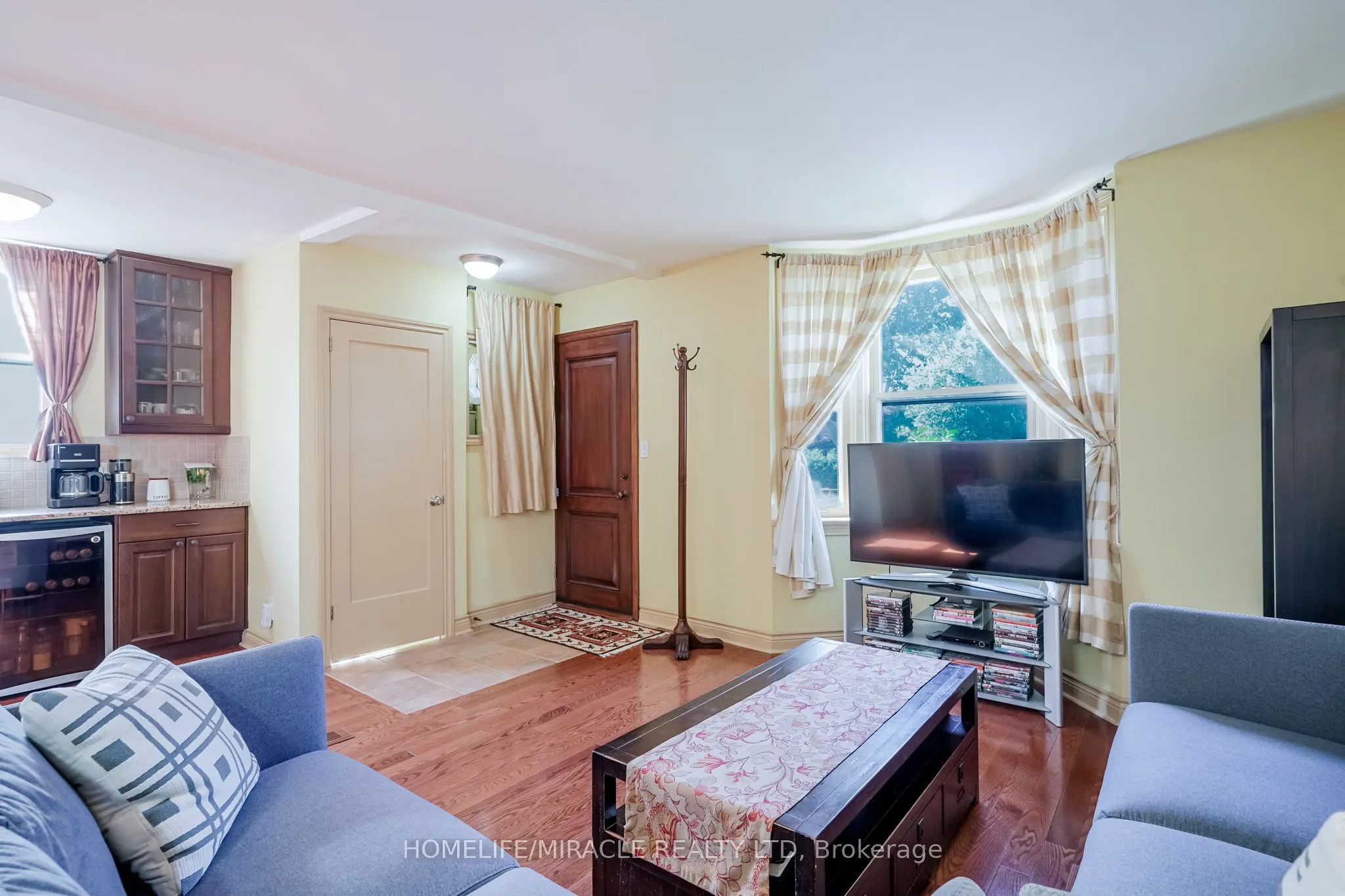 220 Glen park Avenue