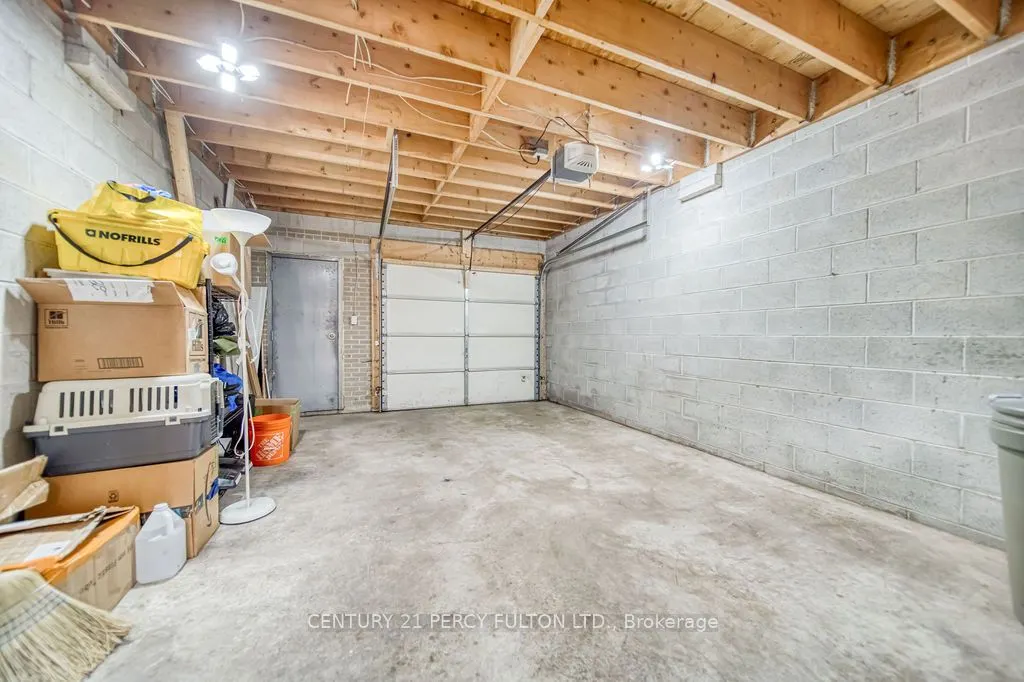 1606 Queen Street W