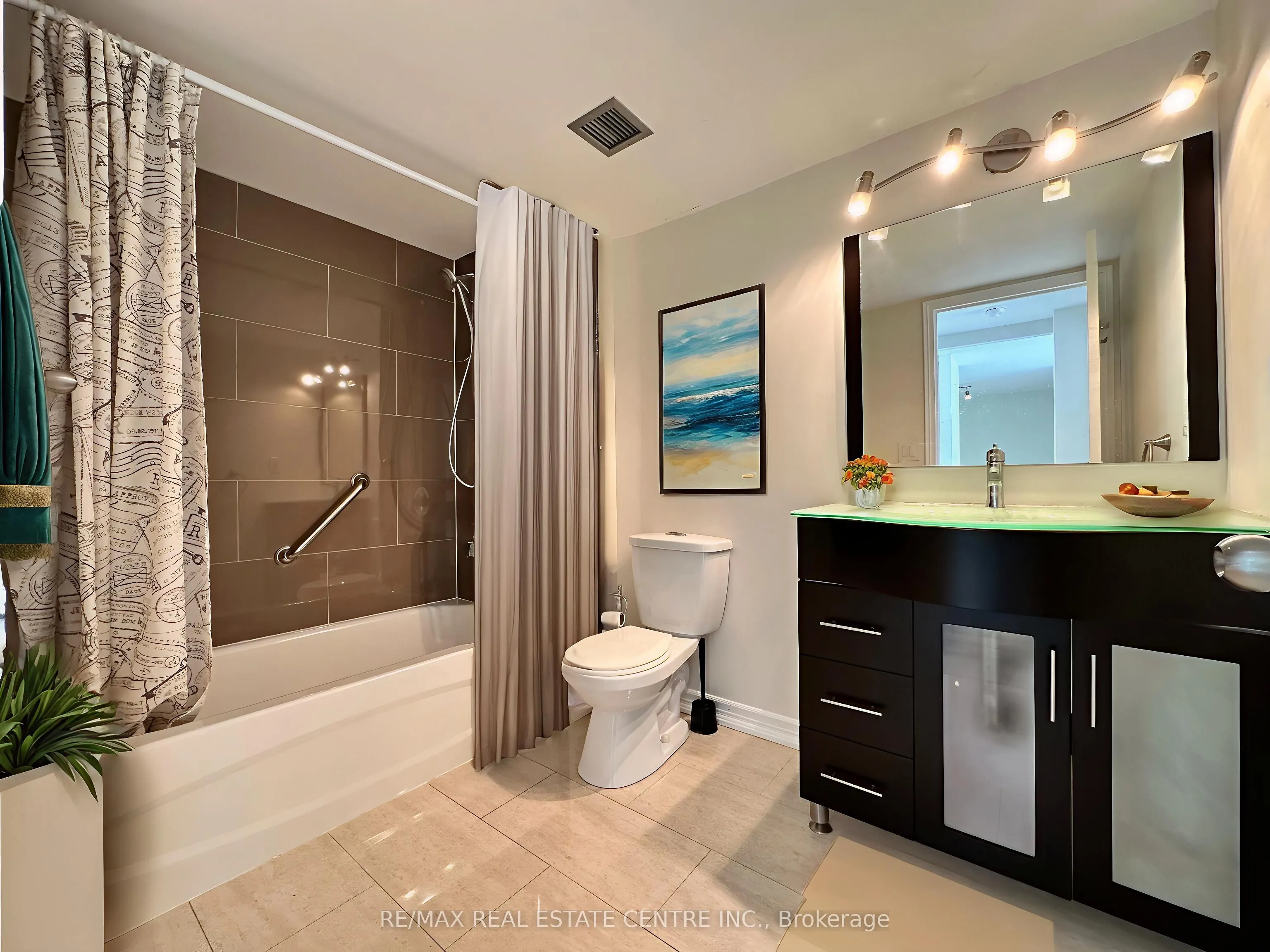 1360 Rathburn Road E, #302